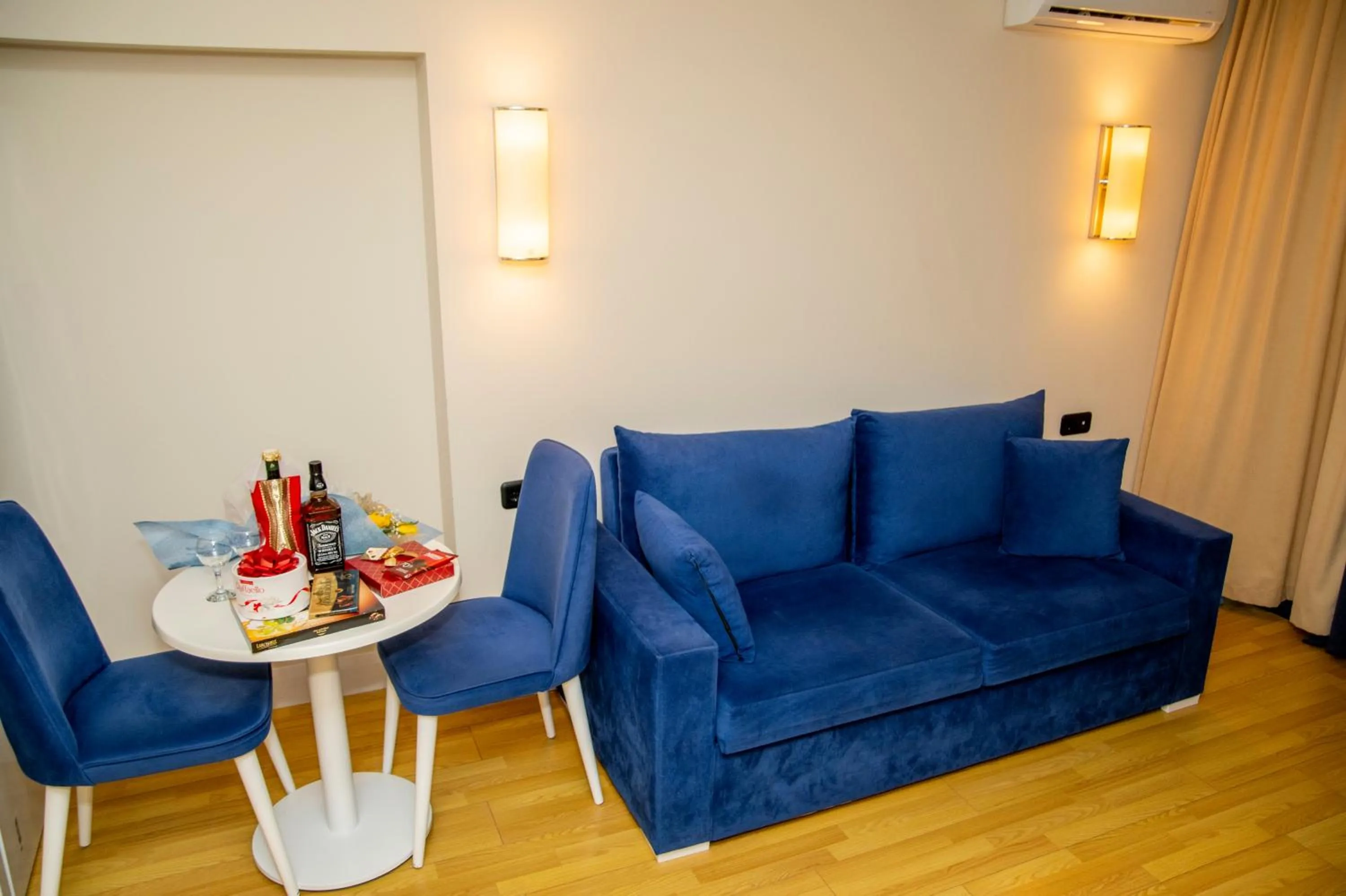 Living room in Orbi City Hotel