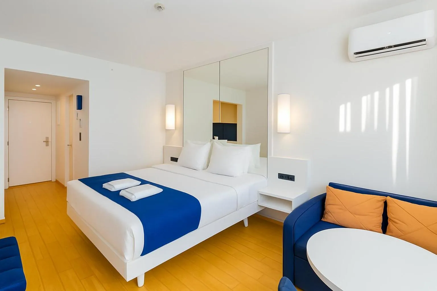 Bed in Orbi City Hotel