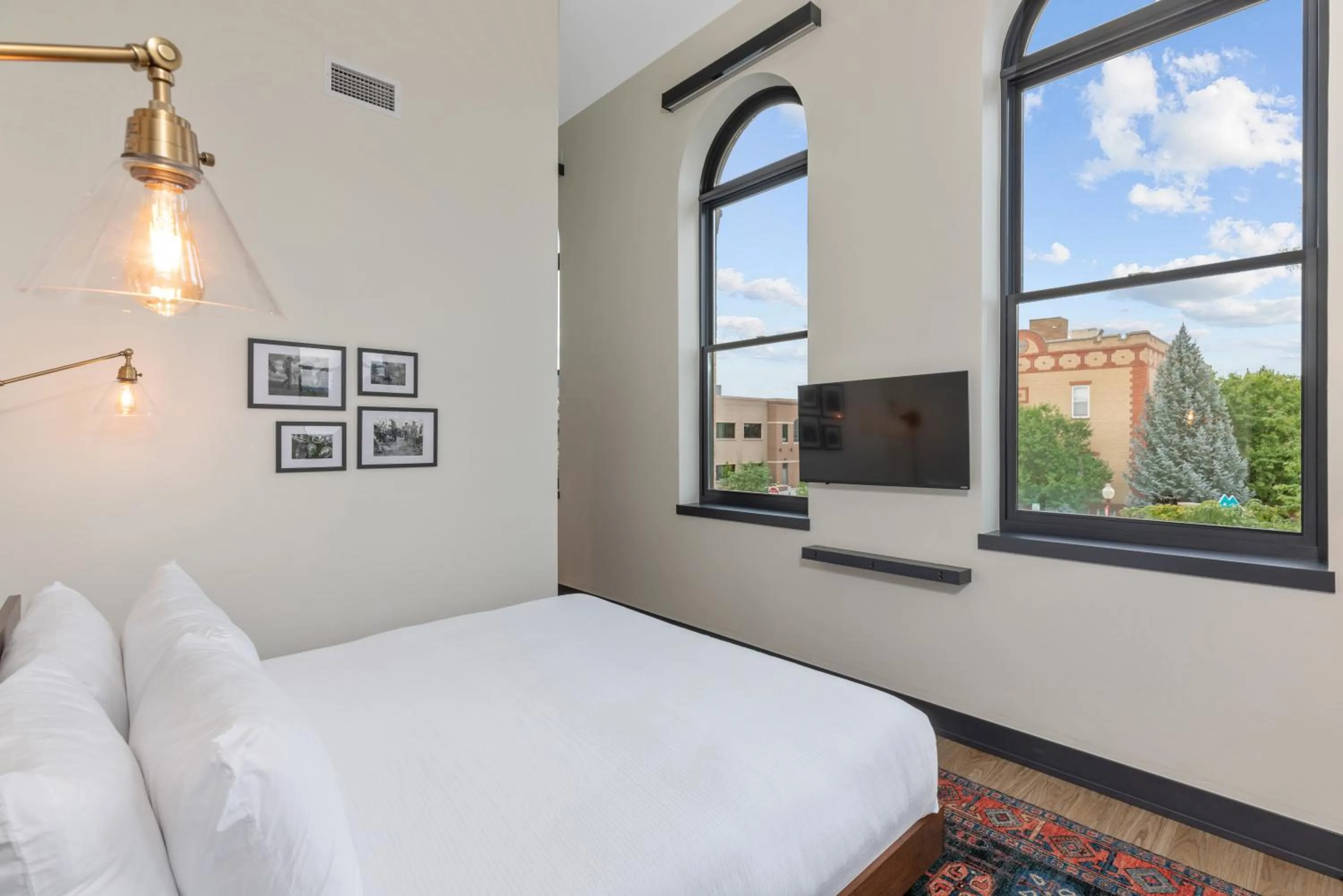 Bed in The Rathbone Hotel