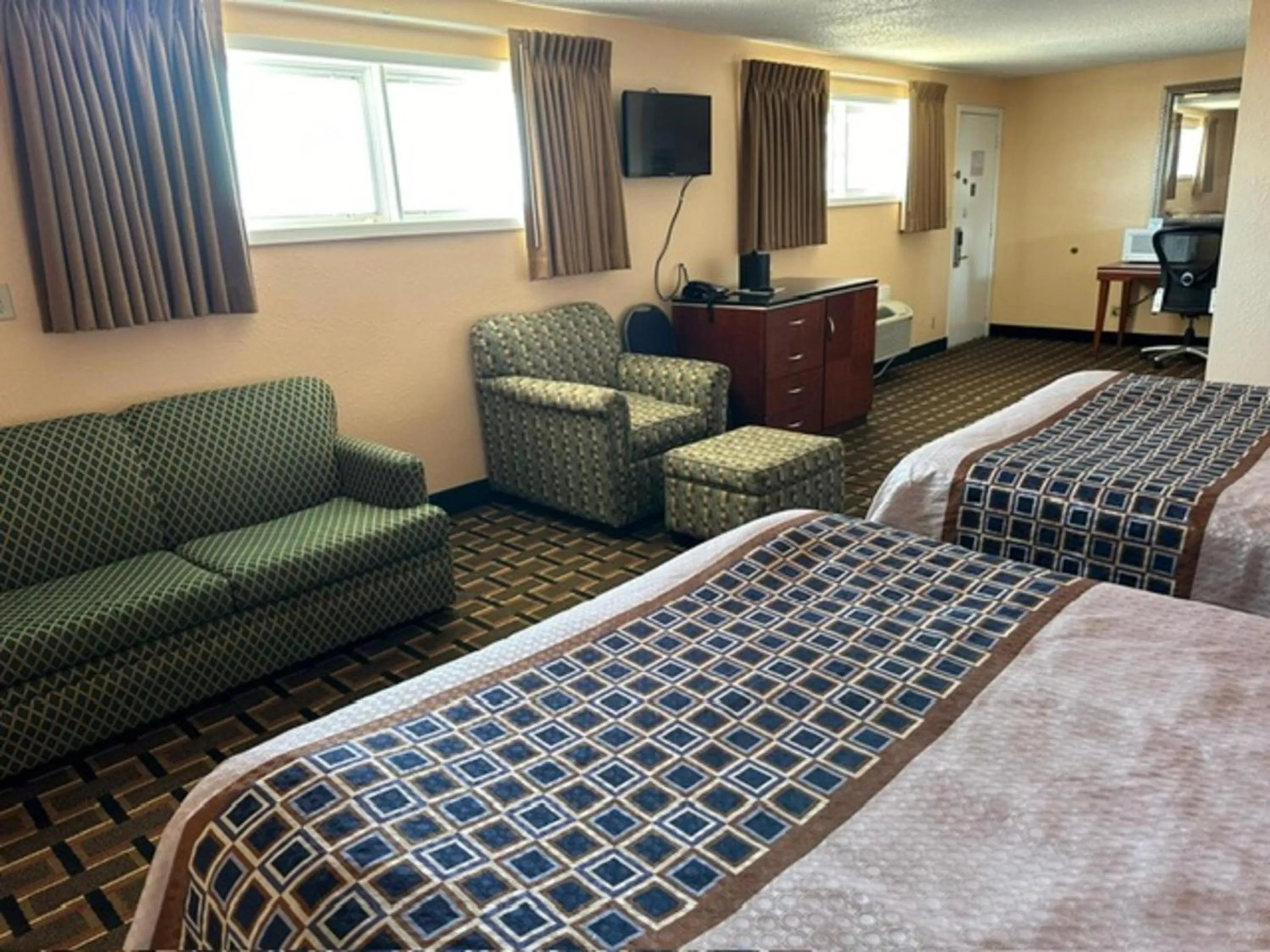 Bedroom in Stay Inn by OYO Near I 80 Lincoln West