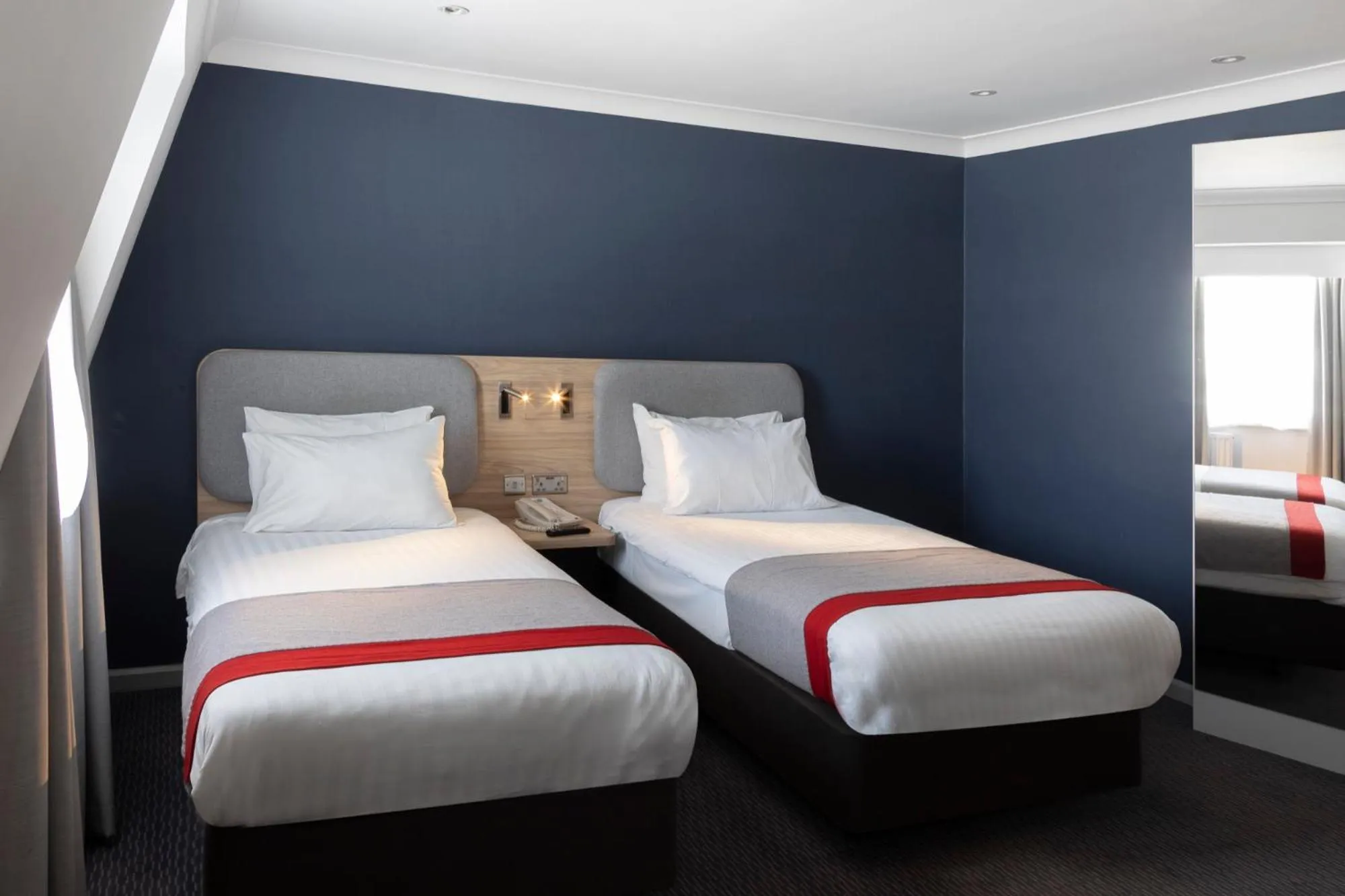 Bed in Holiday Inn Express London Victoria by IHG