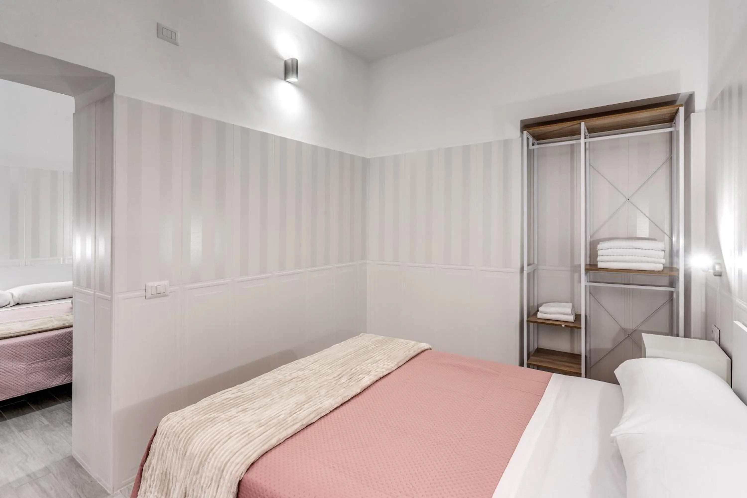 Bedroom, Bed in AltaDomus Roma