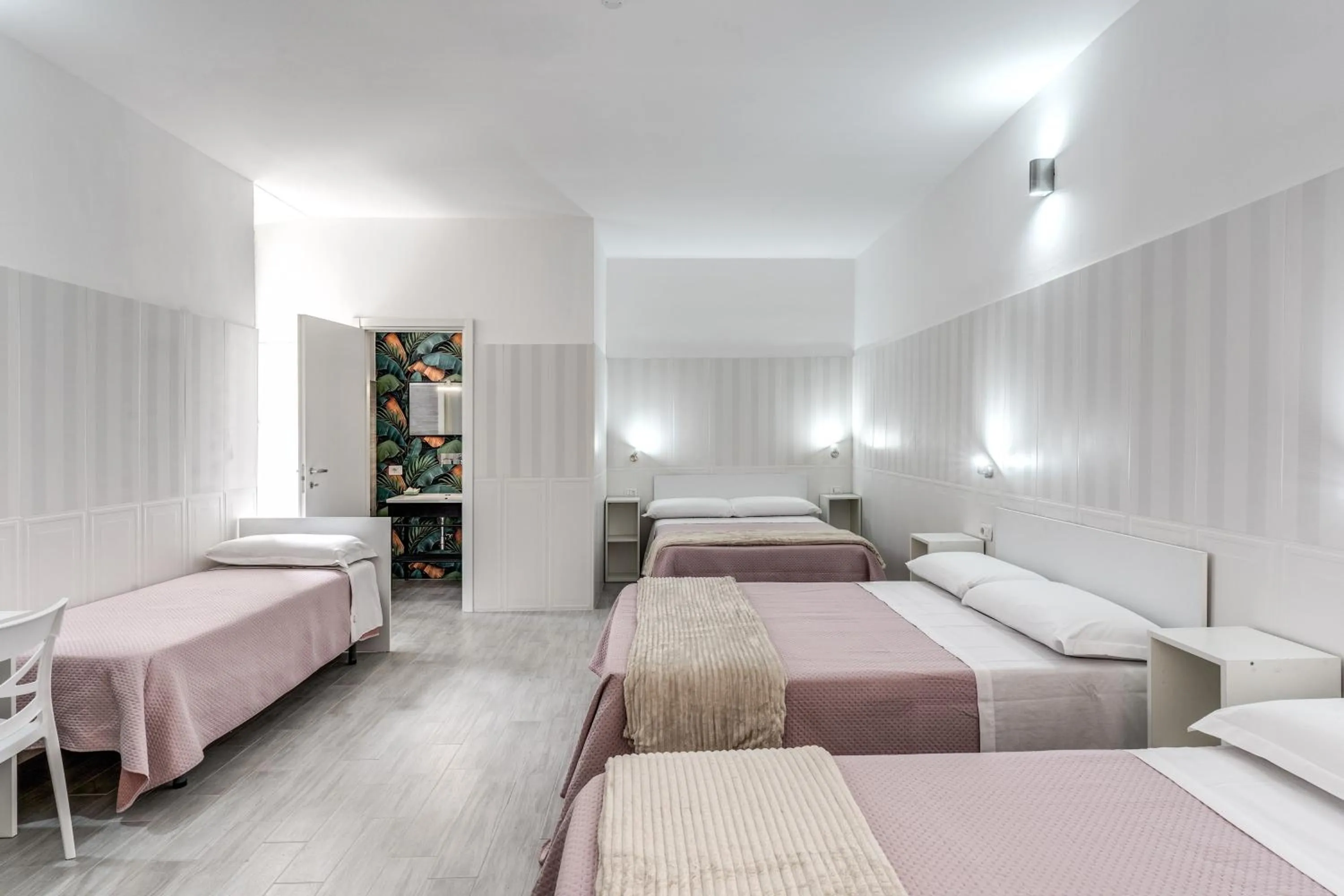 Bedroom, Bed in AltaDomus Roma