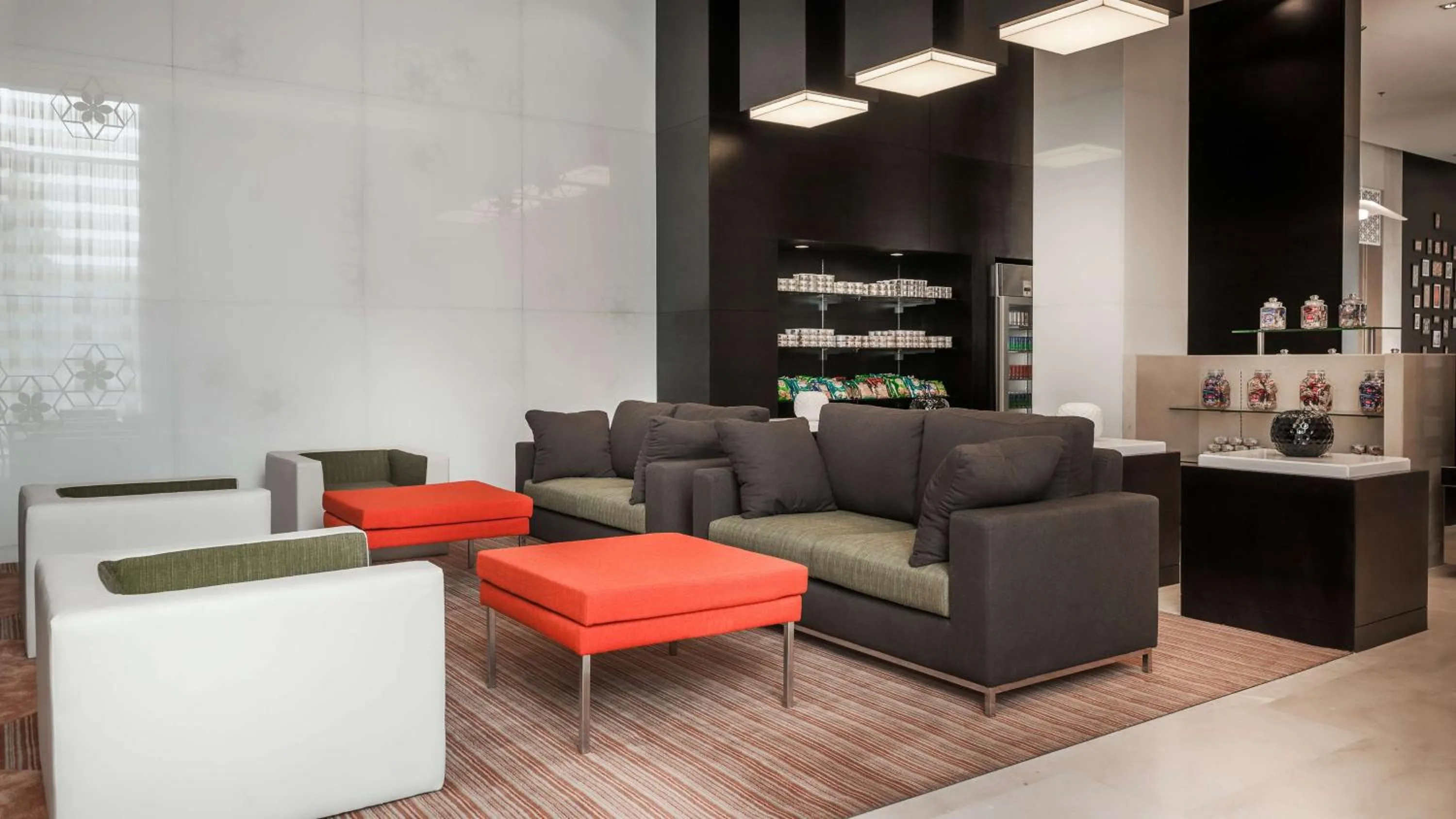 Lounge or bar in Hyatt Place Gurgaon Udyog Vihar