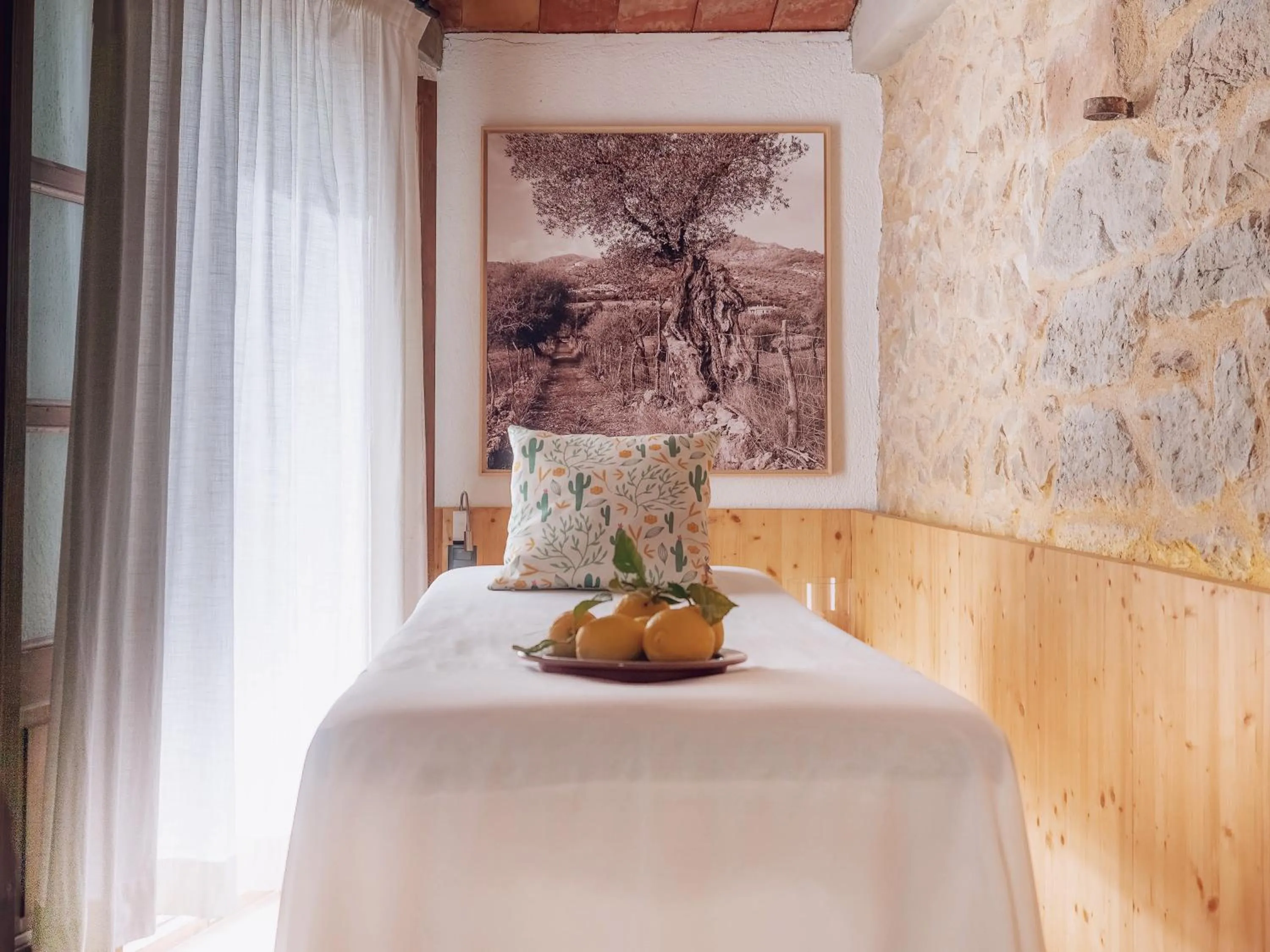 Massage in Can Cota Boutique - Turismo de interior