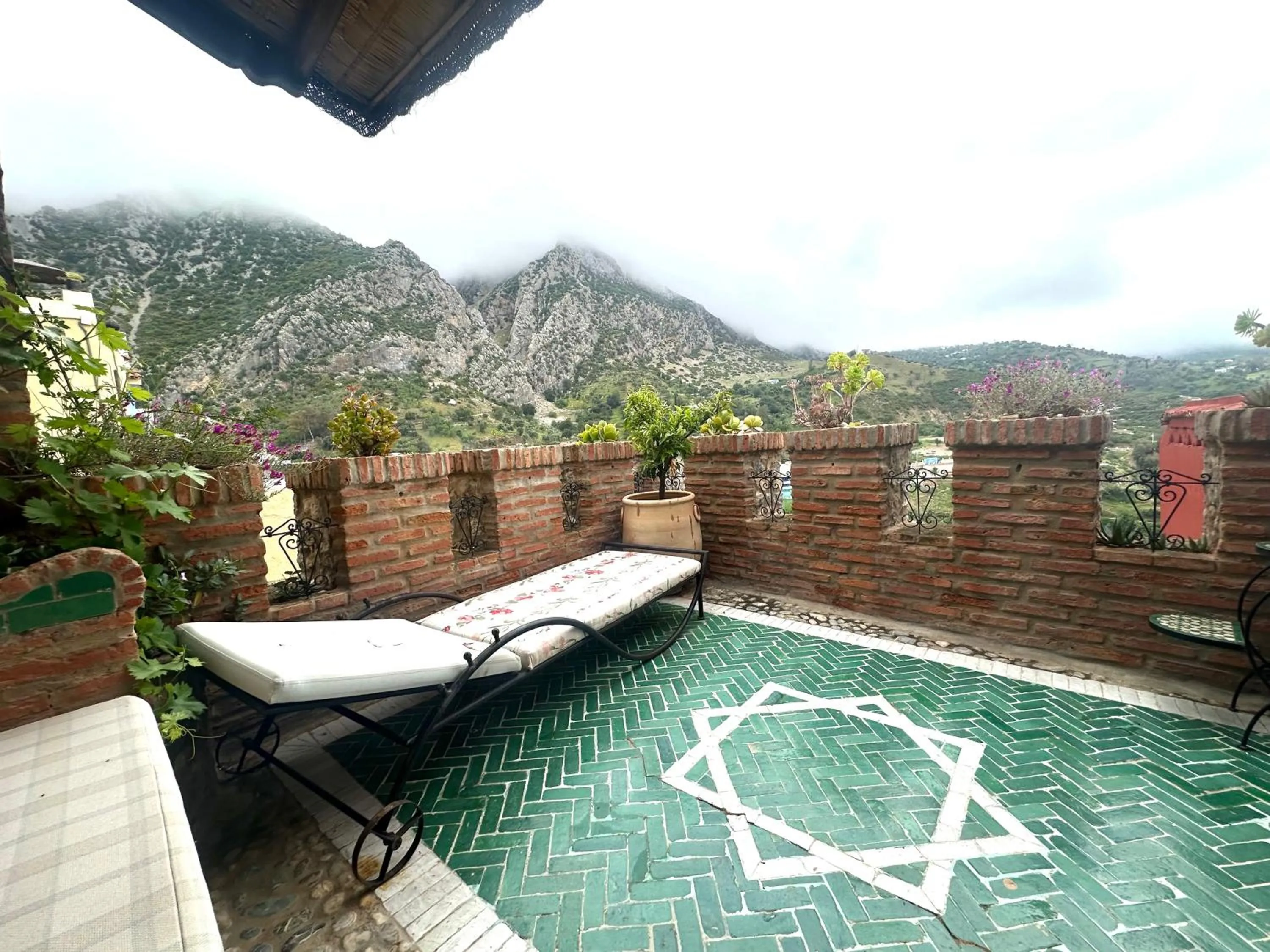 Mountain view in Riad Gharnata