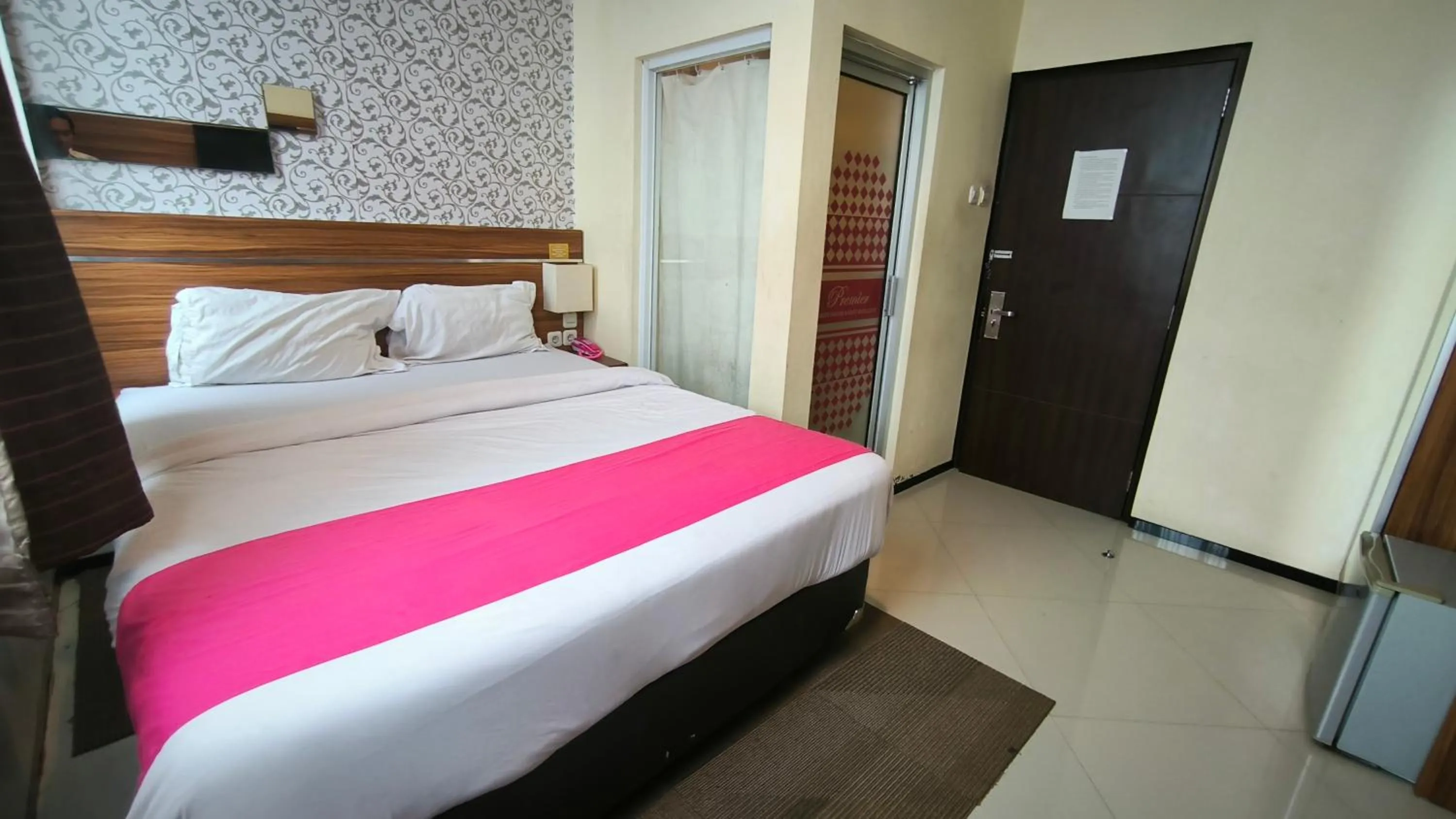 Bed in Premier Guesthouse