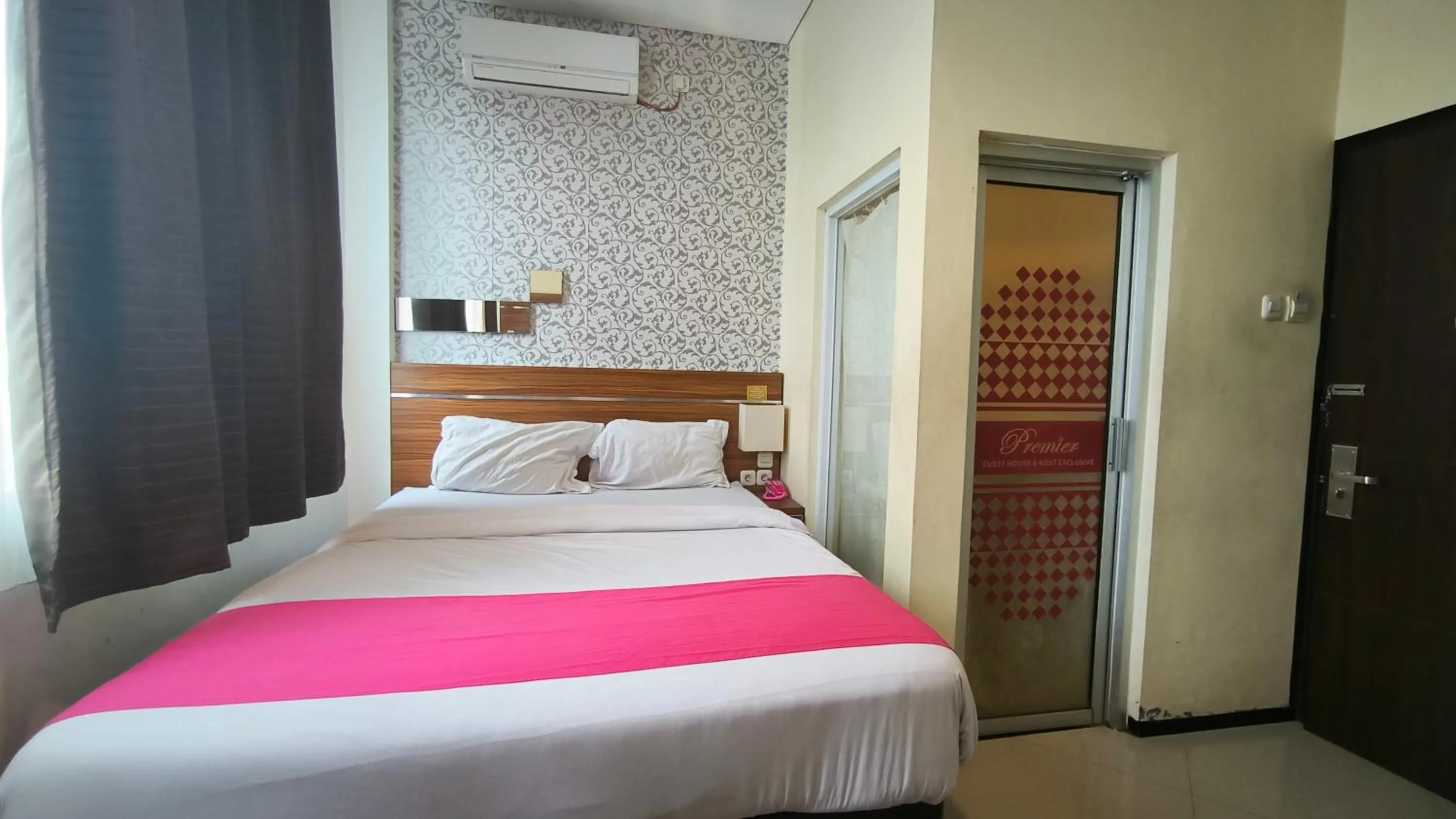 Bed in Premier Guesthouse