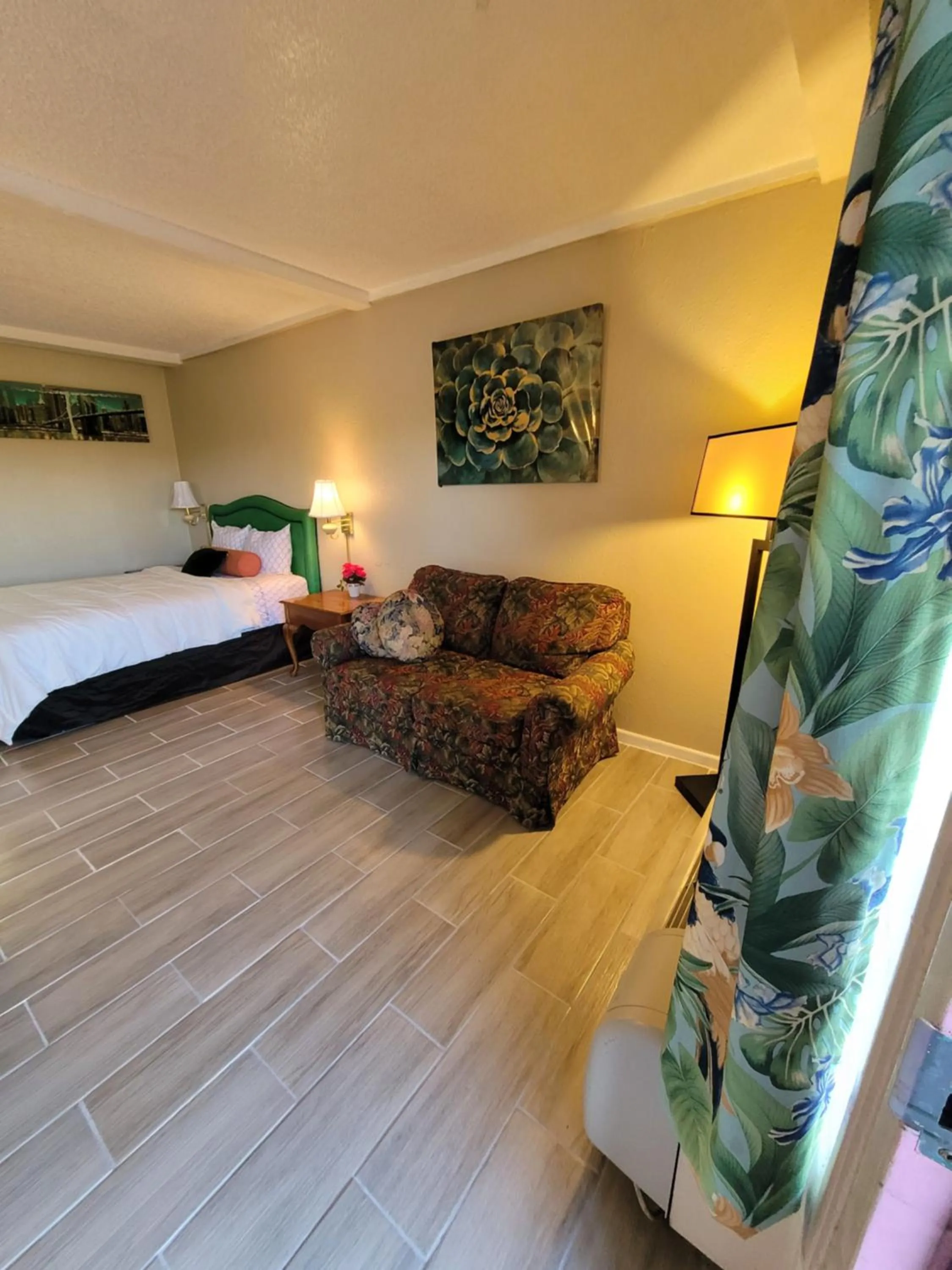 Express Inn and Suites