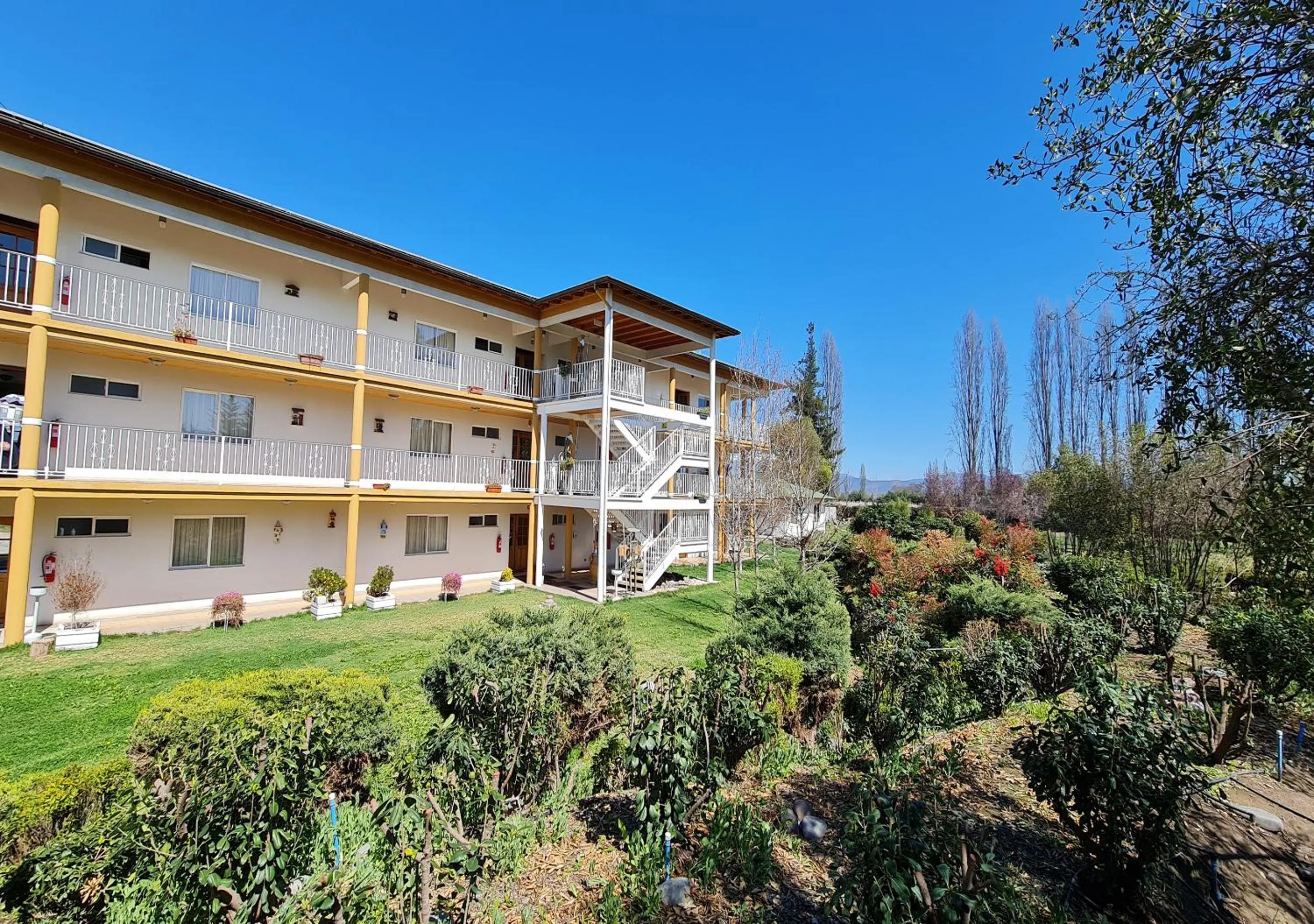 Property building in Hotel El Almendro