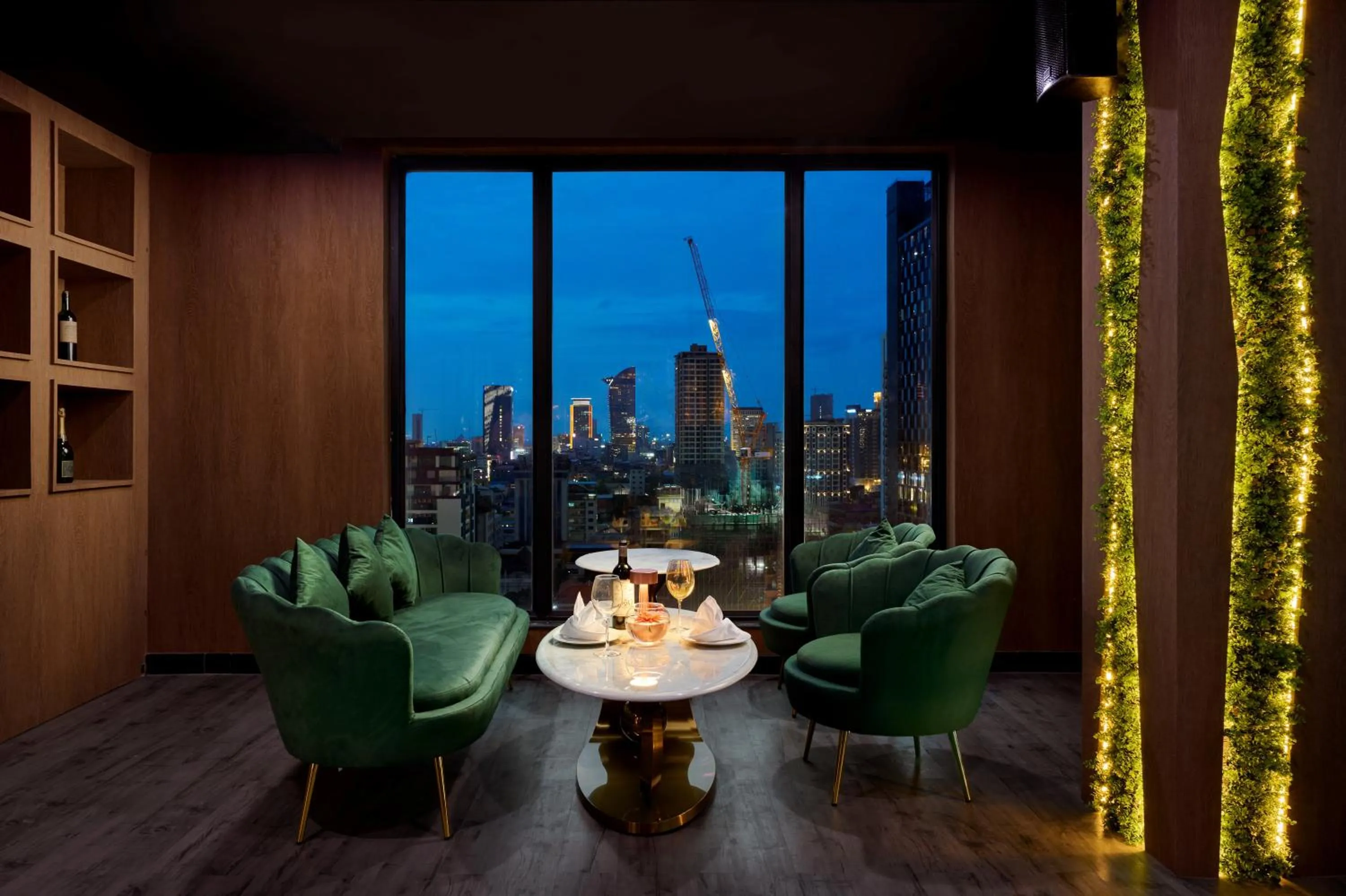 Restaurant/places to eat in Caravan Hotel by EHM