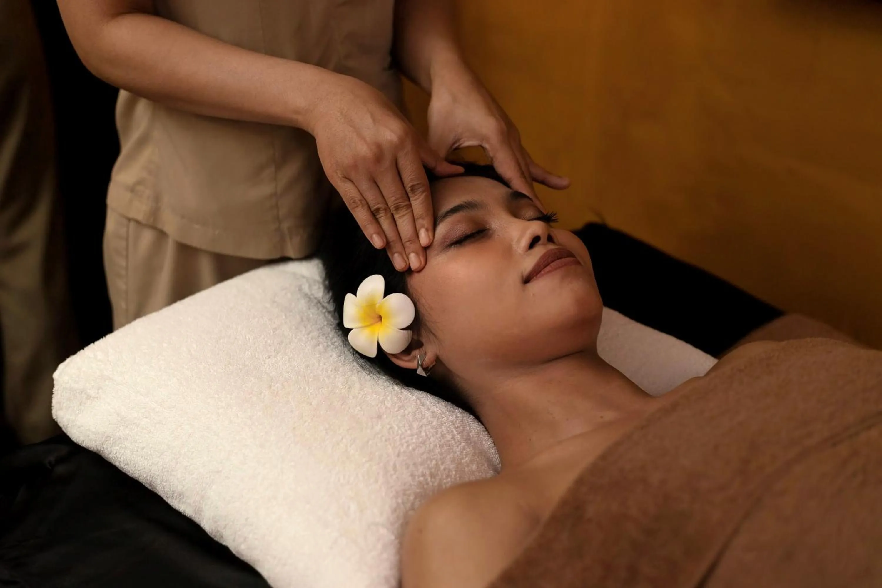 Massage in Caravan Hotel by EHM