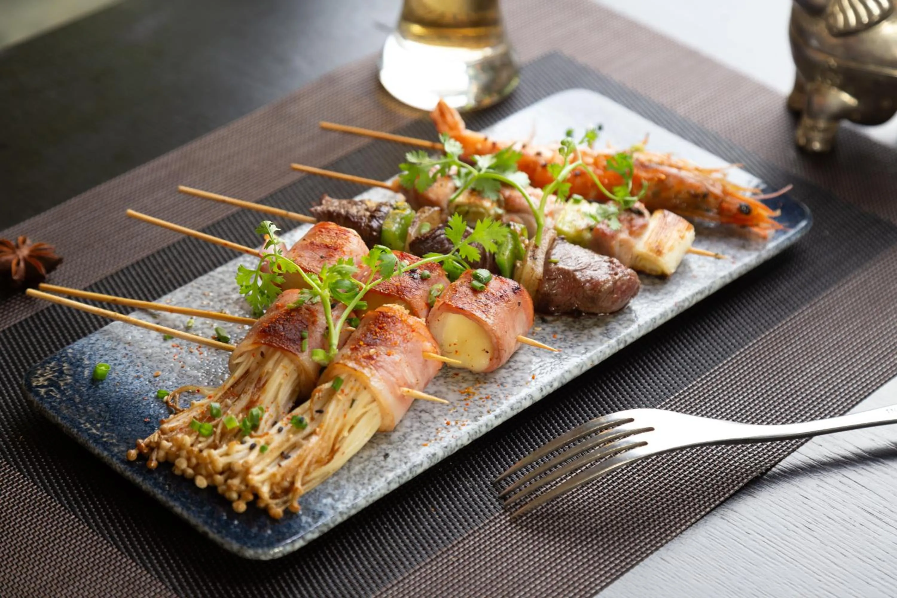 Food and drinks in Caravan Hotel by EHM