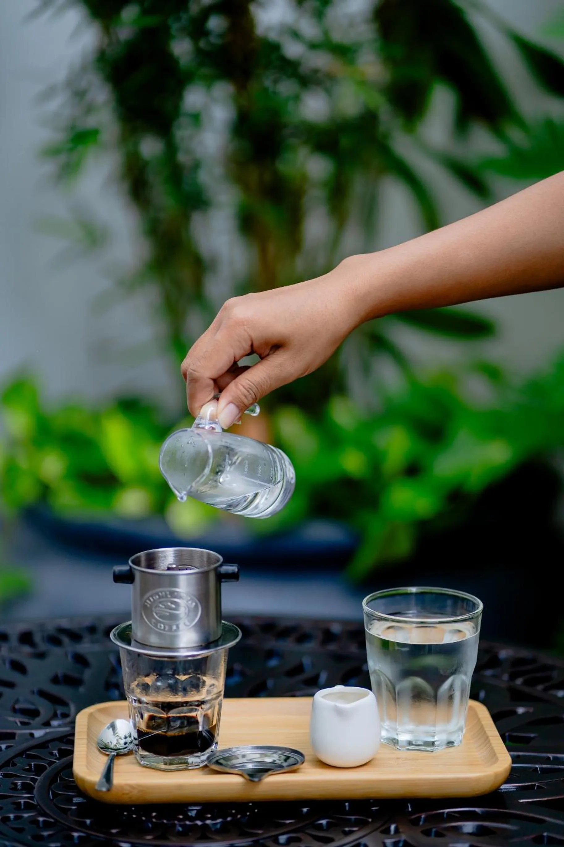 Coffee/tea facilities in Caravan Hotel by EHM