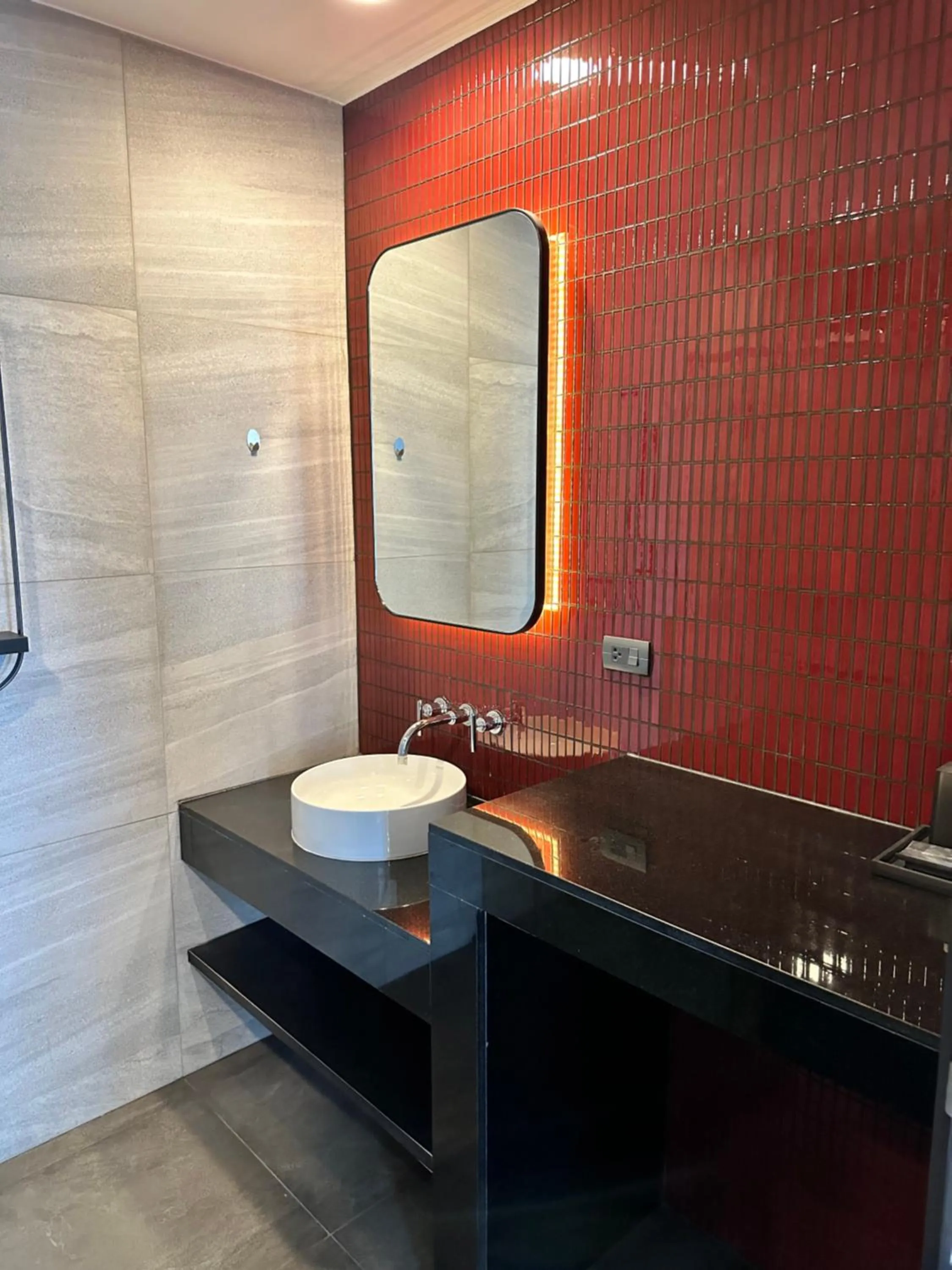 Shower in EDGE Central Pattaya