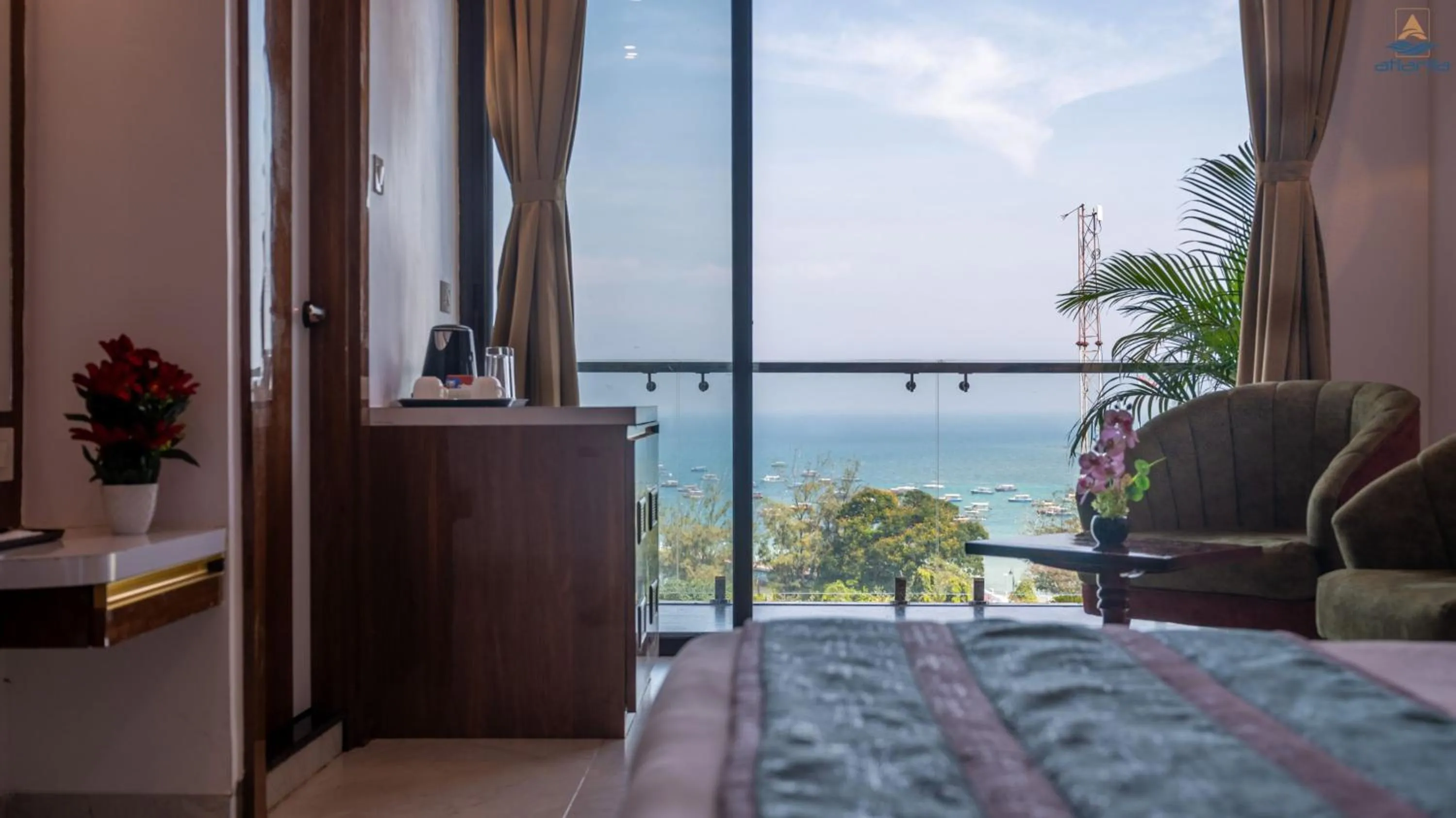 Balcony/Terrace in Hotel Atlanta - A Seaview Hotel