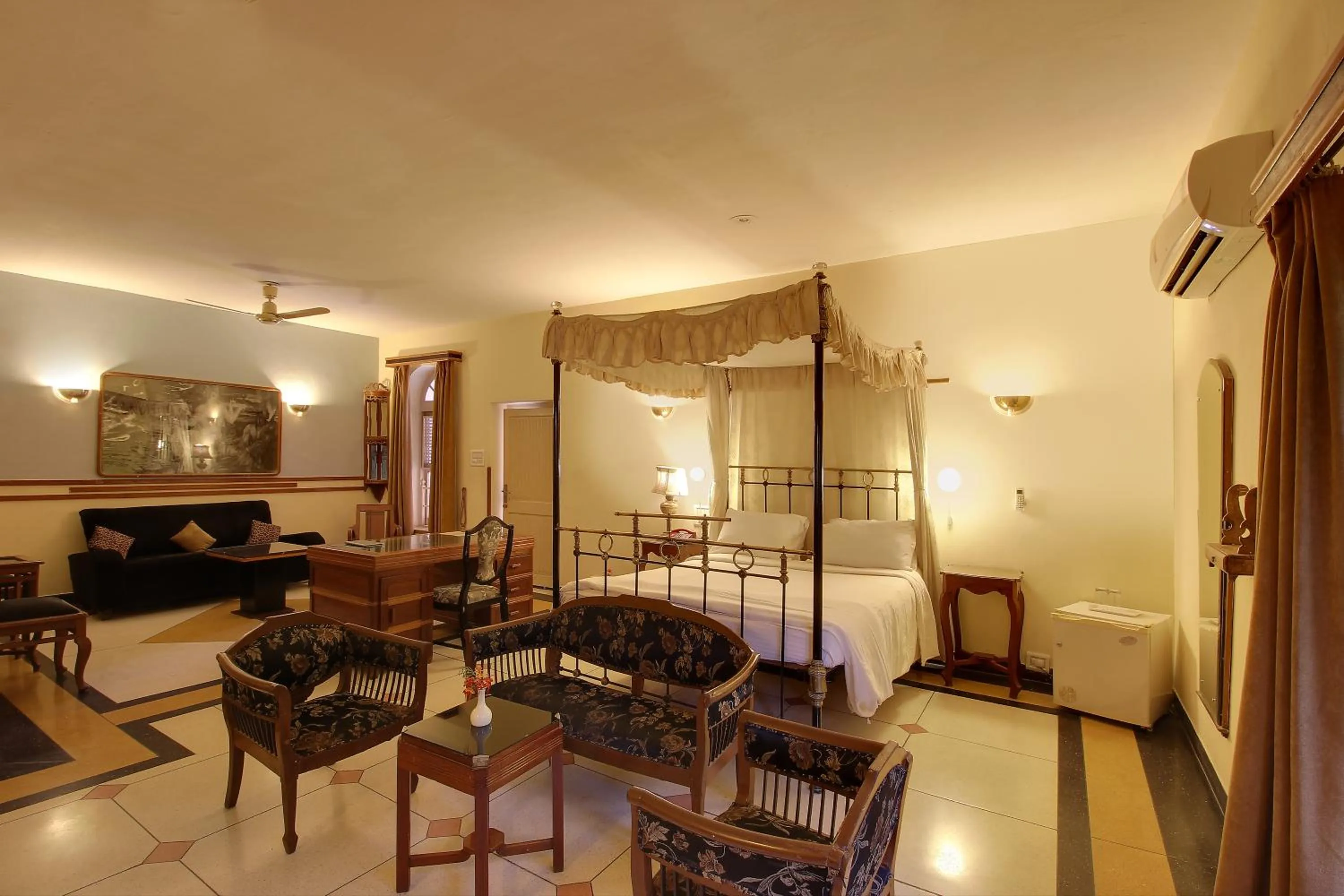 Bedroom in Hotel Inn Season - Art Deco Heritage Hotel in Jodhpur