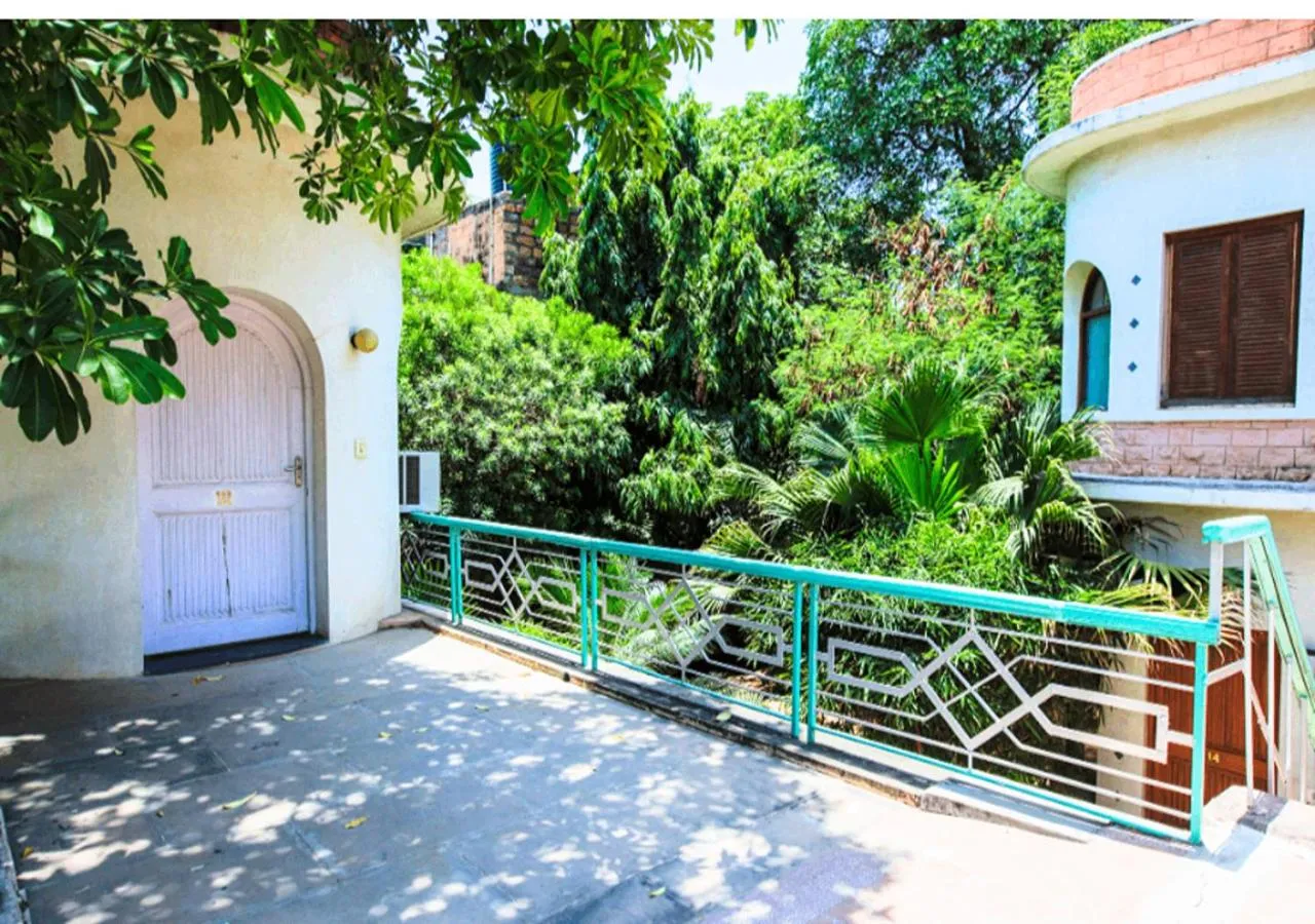 Garden view in Hotel Inn Season - Art Deco Heritage Hotel in Jodhpur