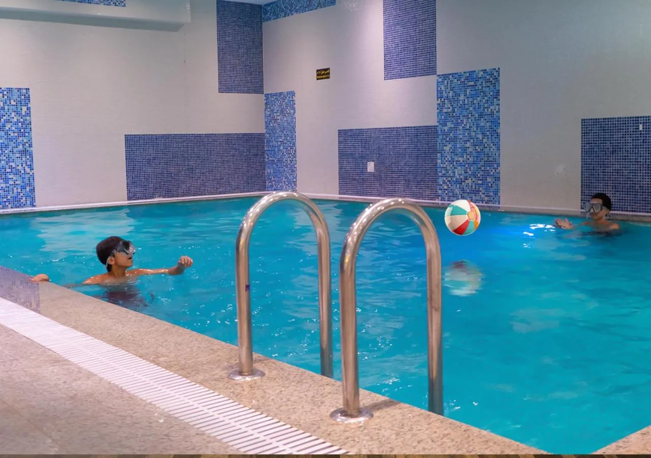 Swimming pool in Helat Hotel