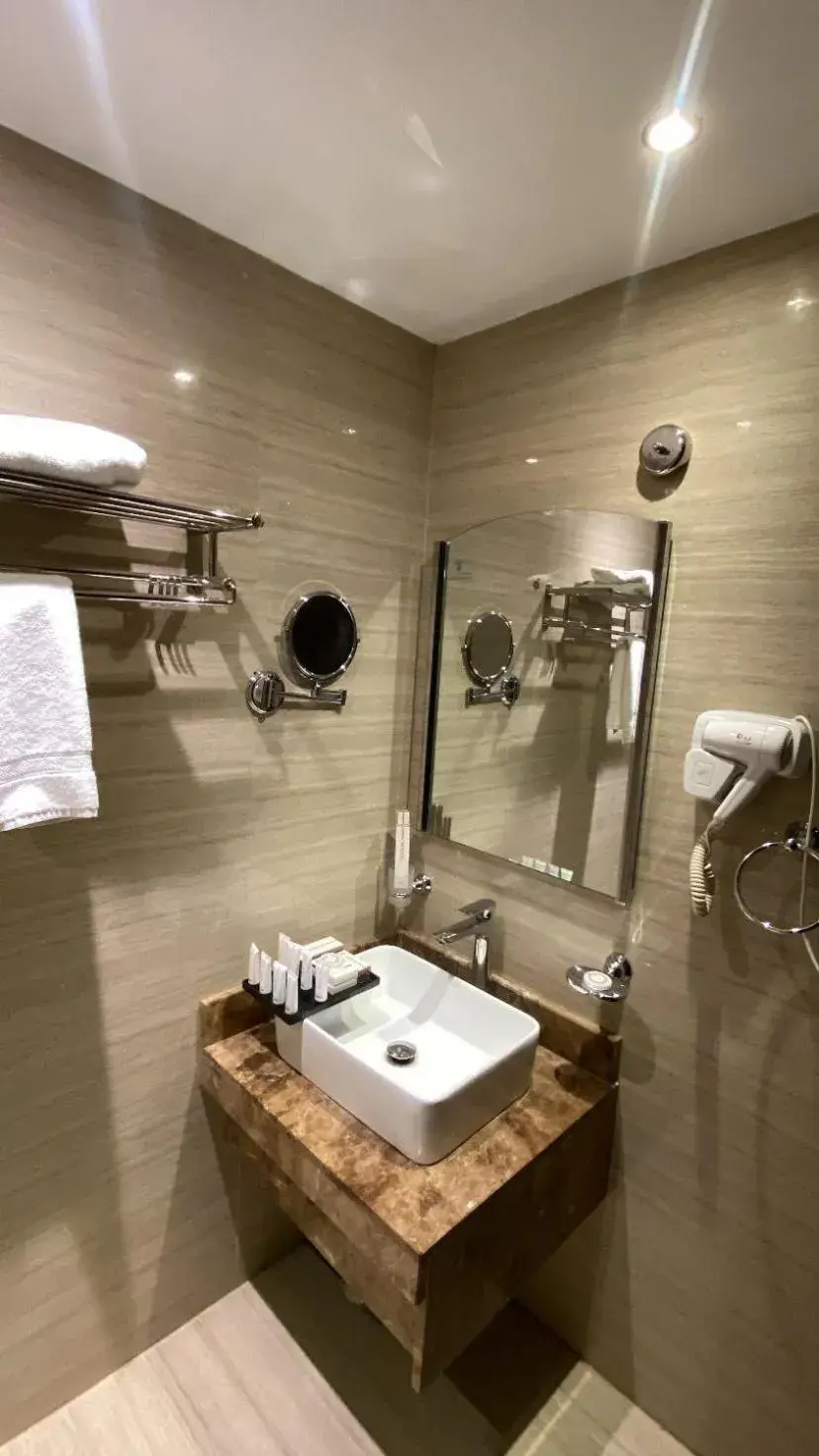 King Room in Helat Hotel King Room in Helat Hotel