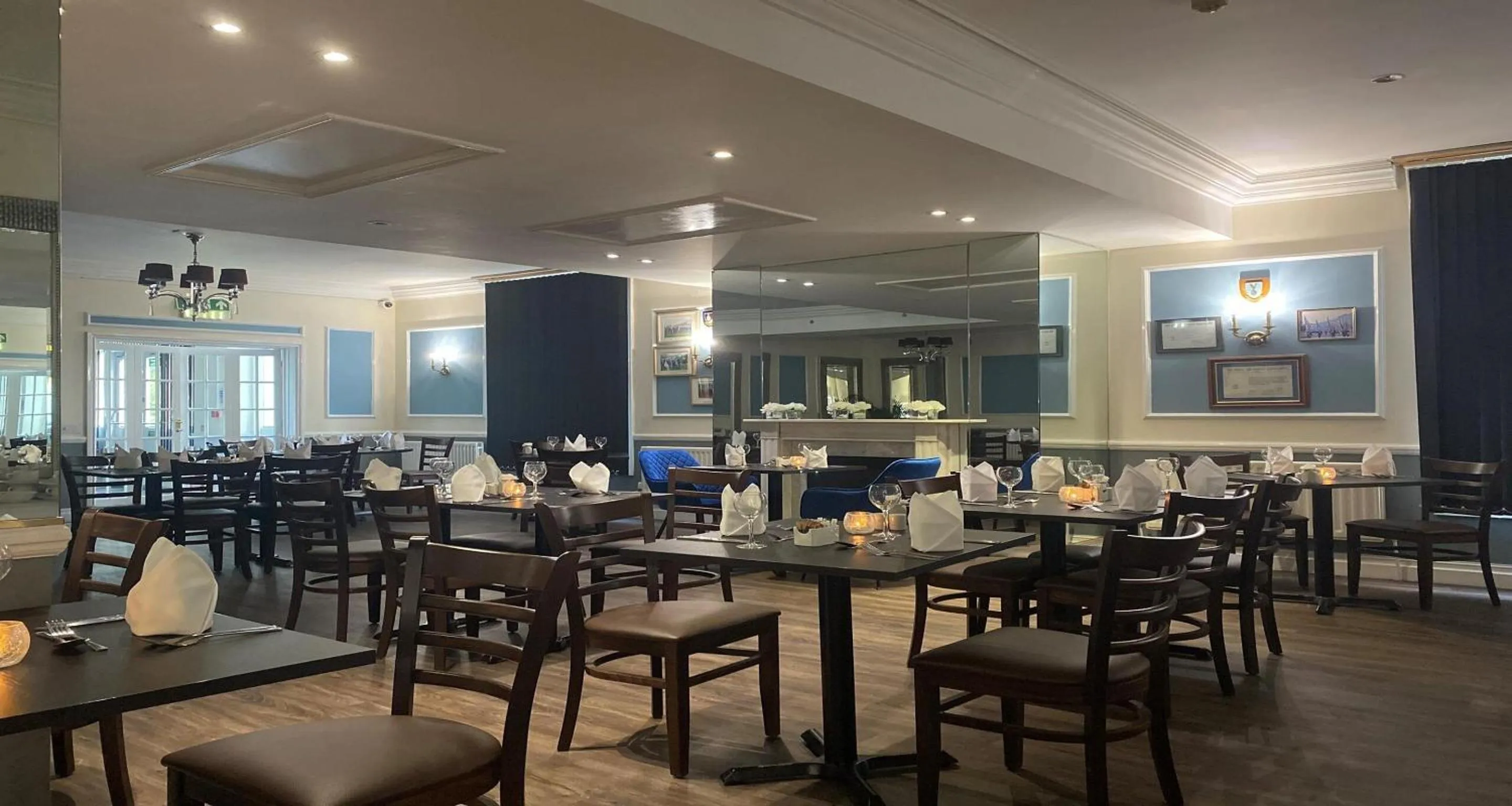 Restaurant/places to eat in The Jephson Hotel; BW Signature Collection