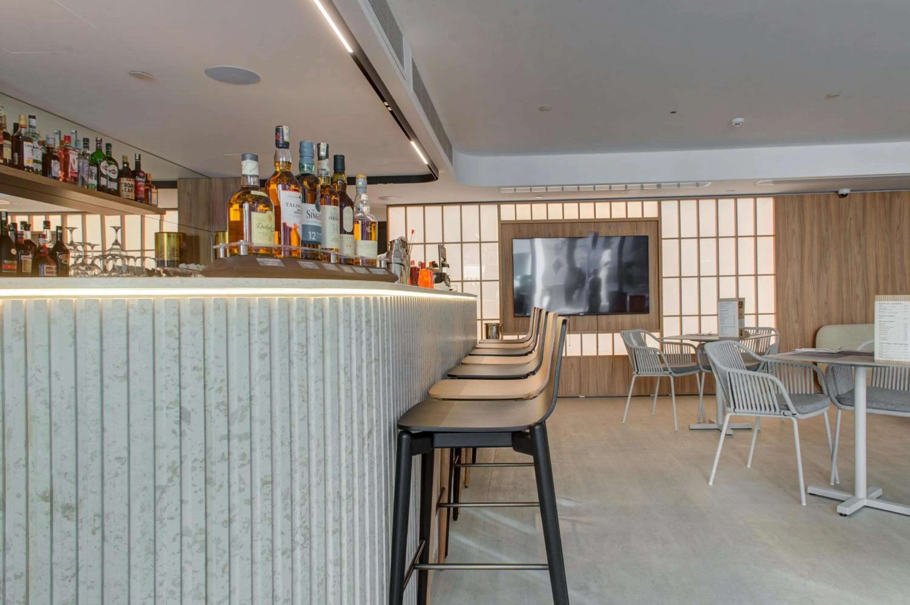 Lounge or bar in Noru Hotel Malta - Adults Only Hotel