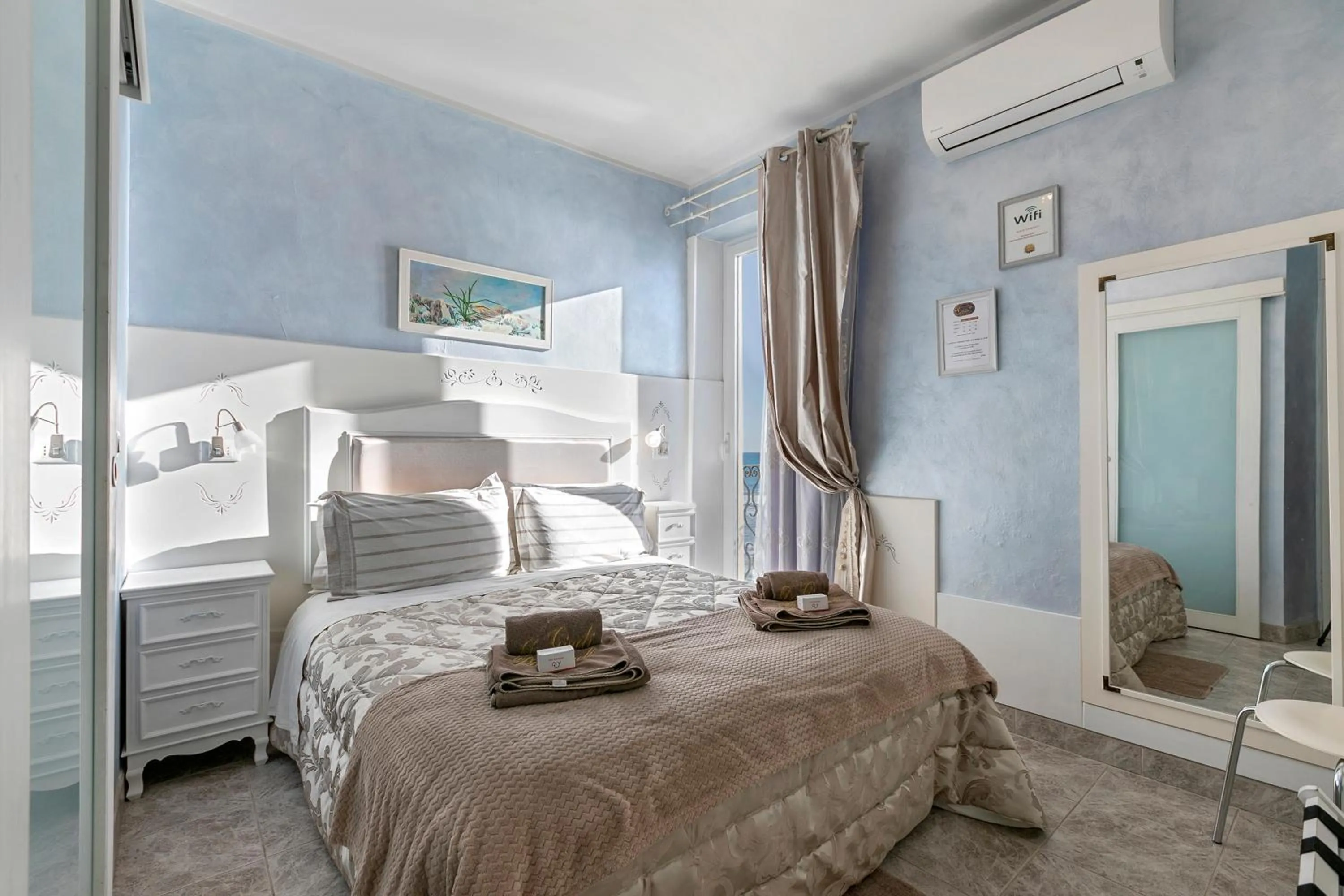 Bed in B&B Da Giueli Rooms On The Seafront