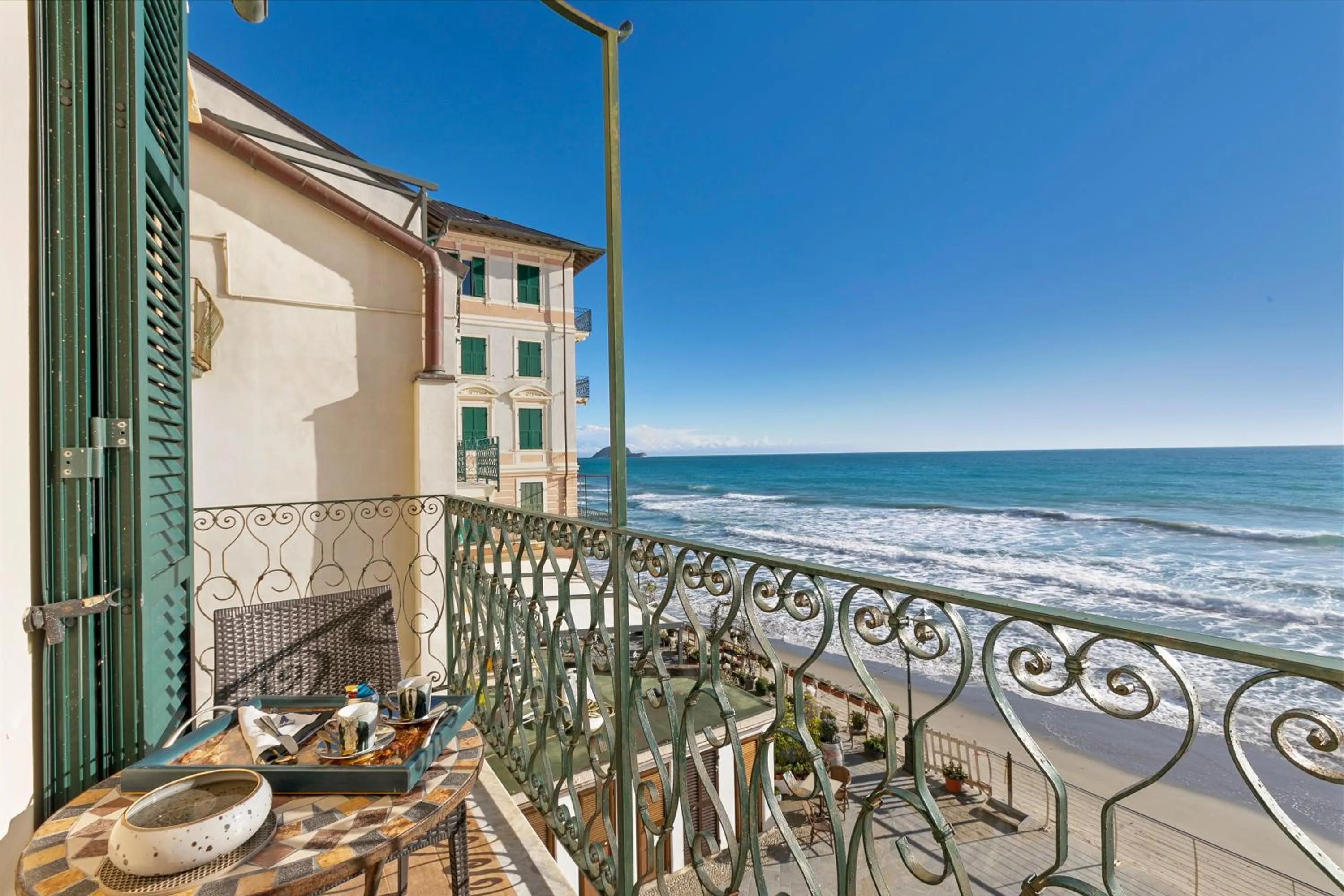 Balcony/Terrace in B&B Da Giueli Rooms On The Seafront