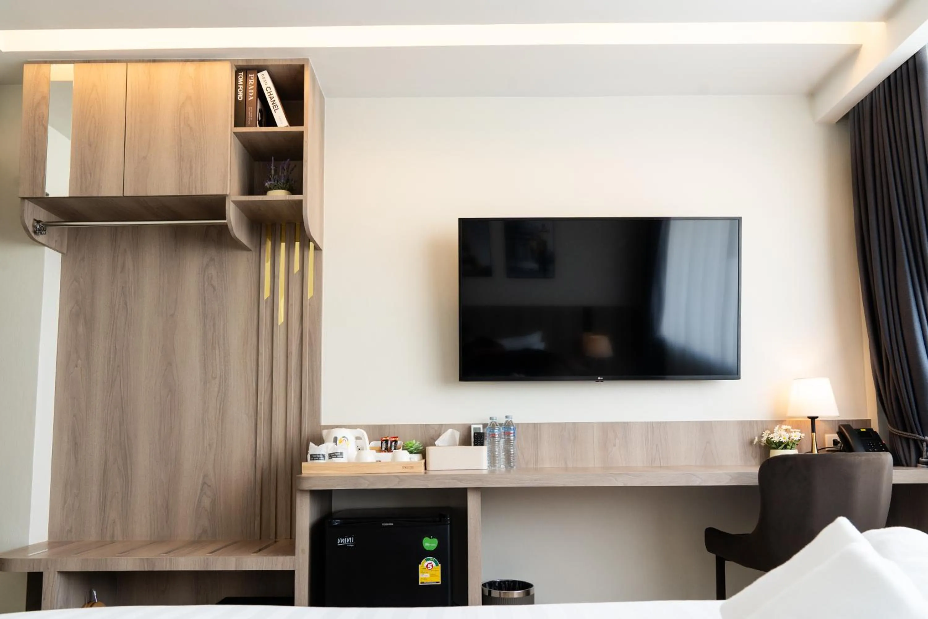 Photo of the whole room, Bed in indigo Hotel Hatyai 1 Phet Kasem Road