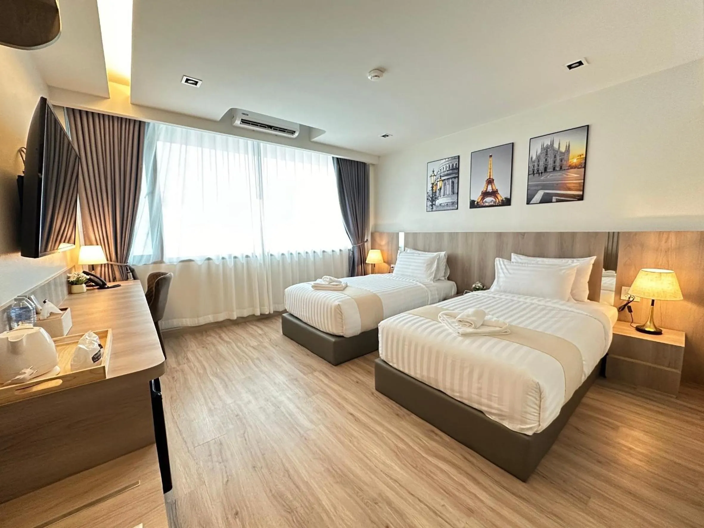 Photo of the whole room, Bed in indigo Hotel Hatyai 1 Phet Kasem Road