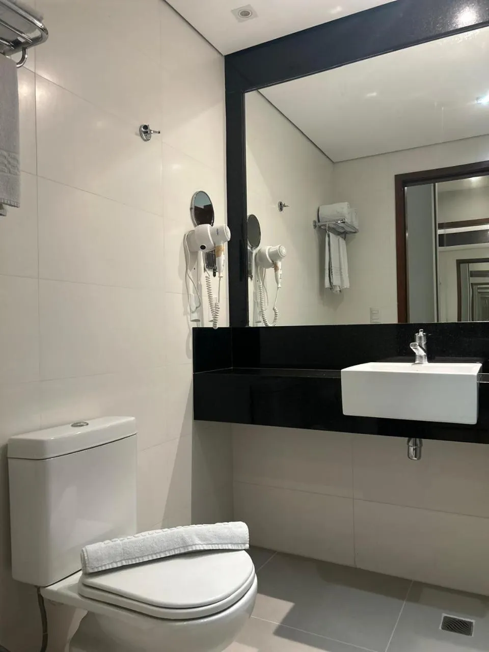 Shower in AlphaPark Hotel