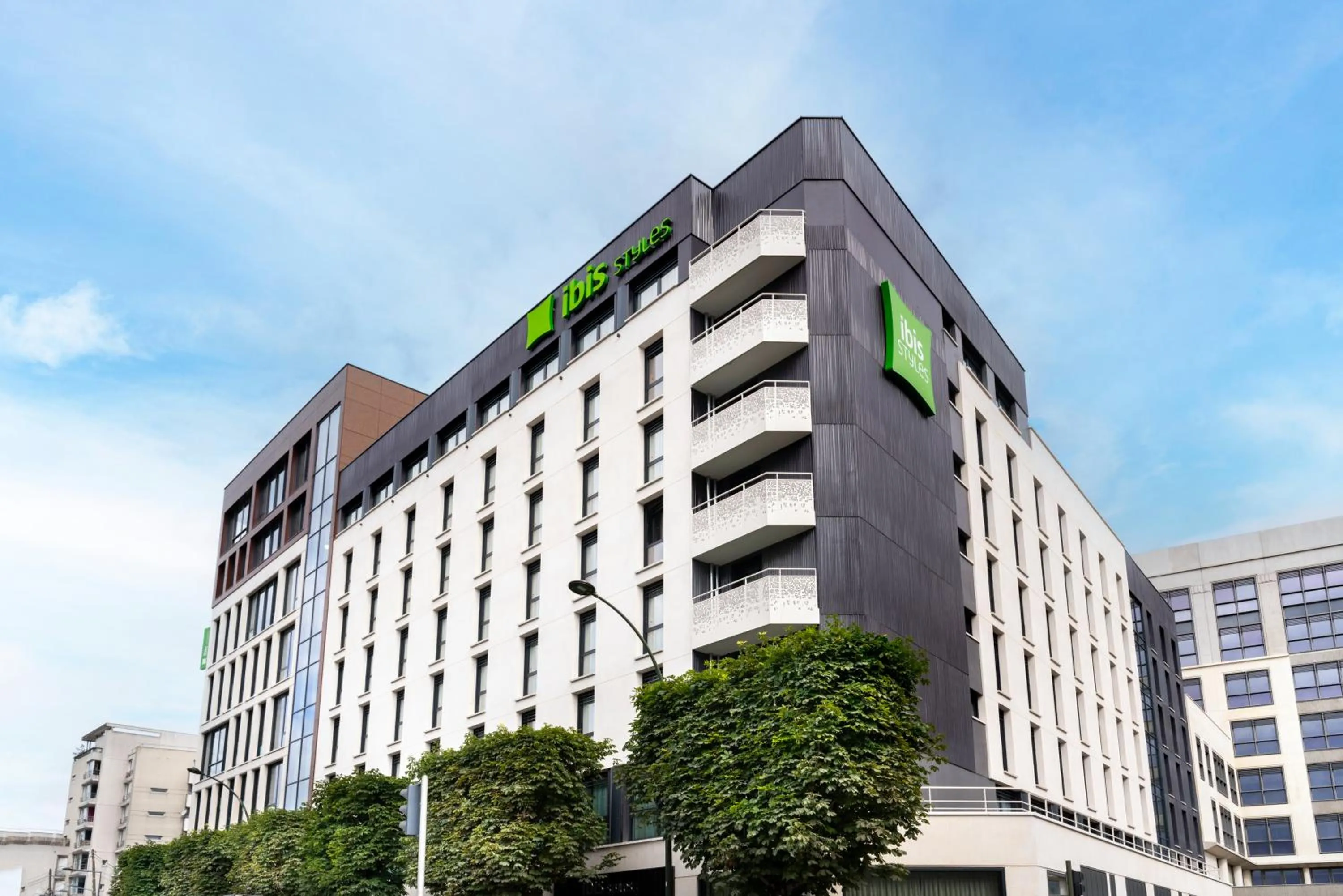 Property building in ibis Styles Paris Villejuif