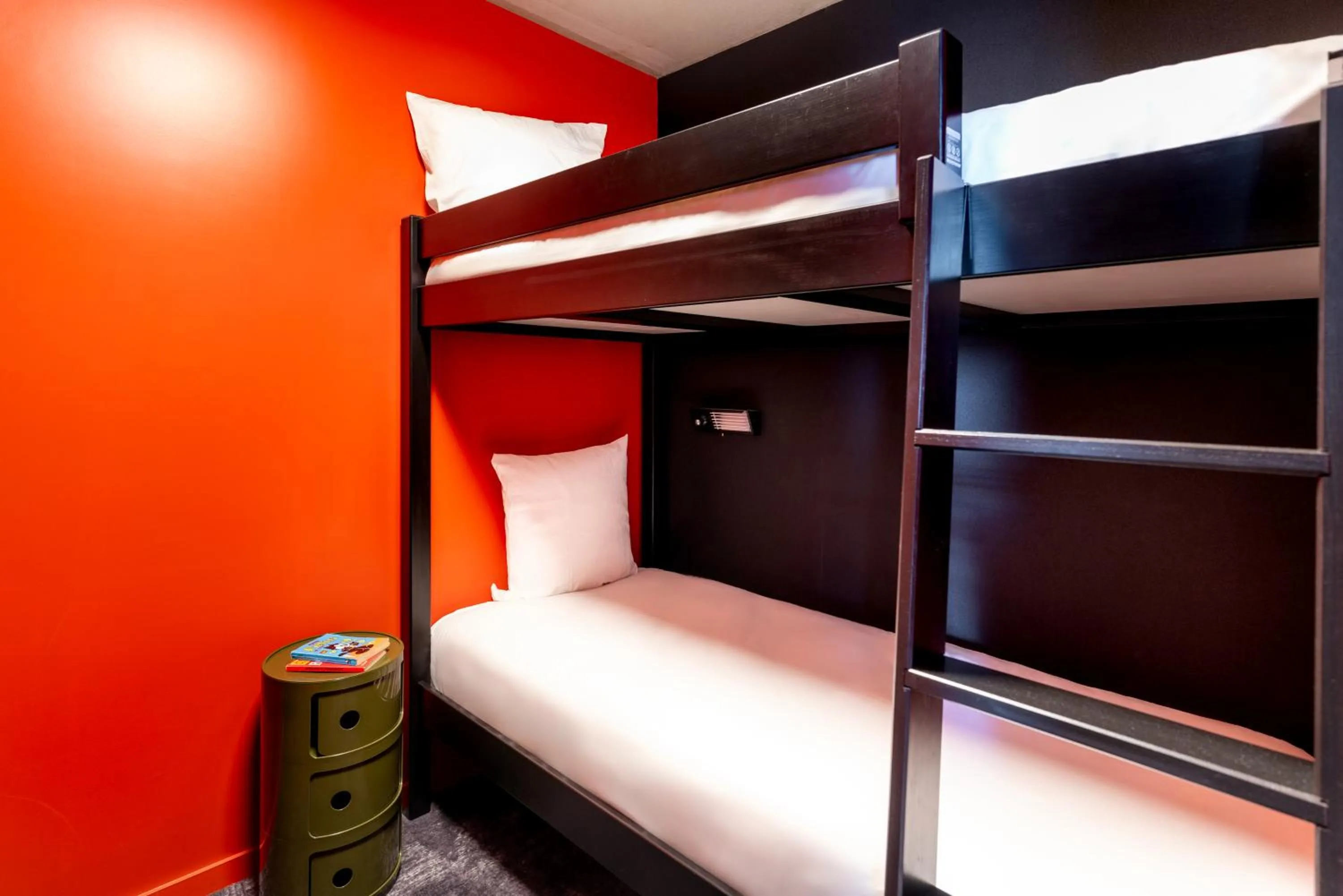 Bed in ibis Styles Paris Villejuif