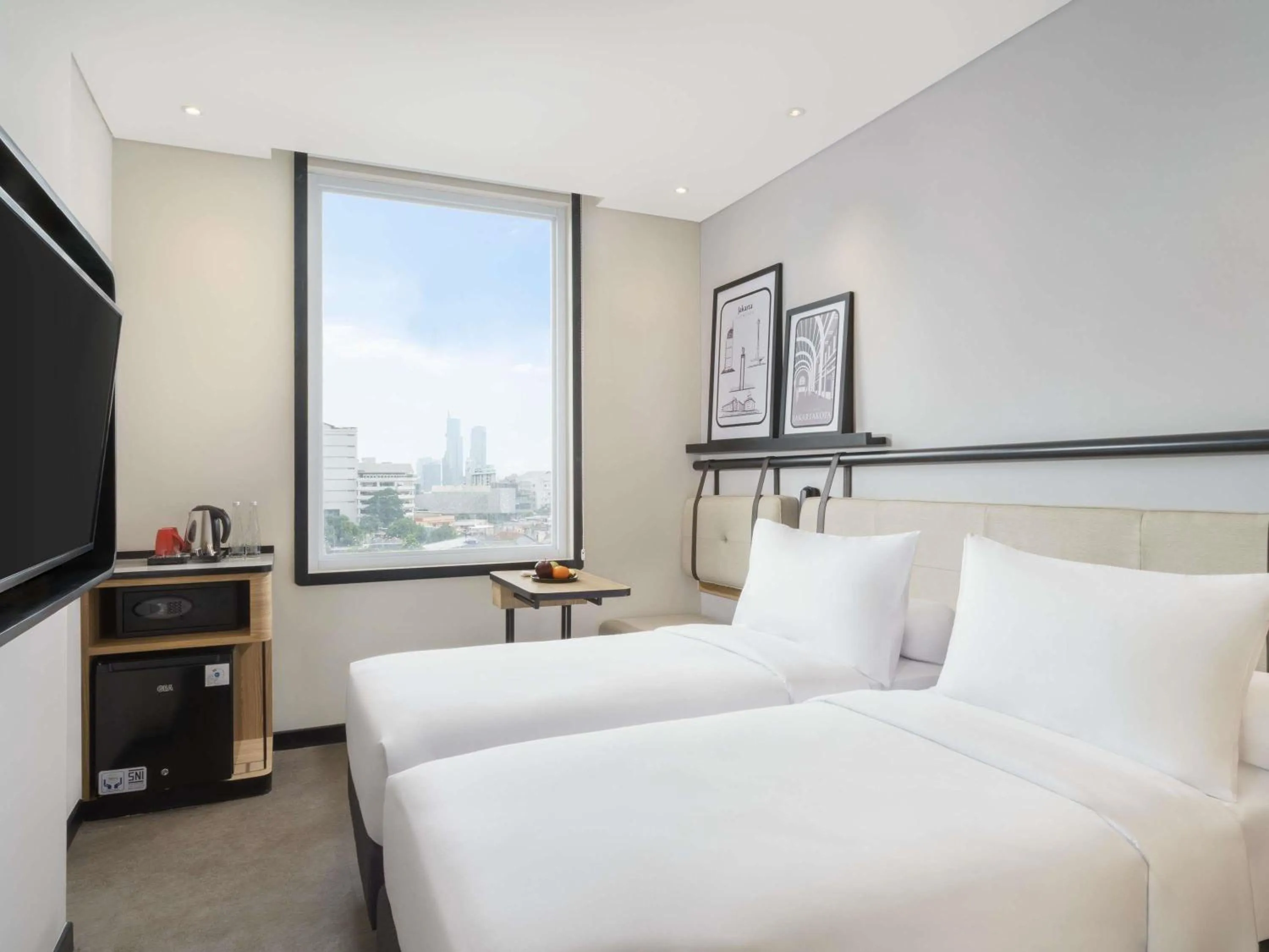 Property building, Bed in ibis Jakarta Raden Saleh