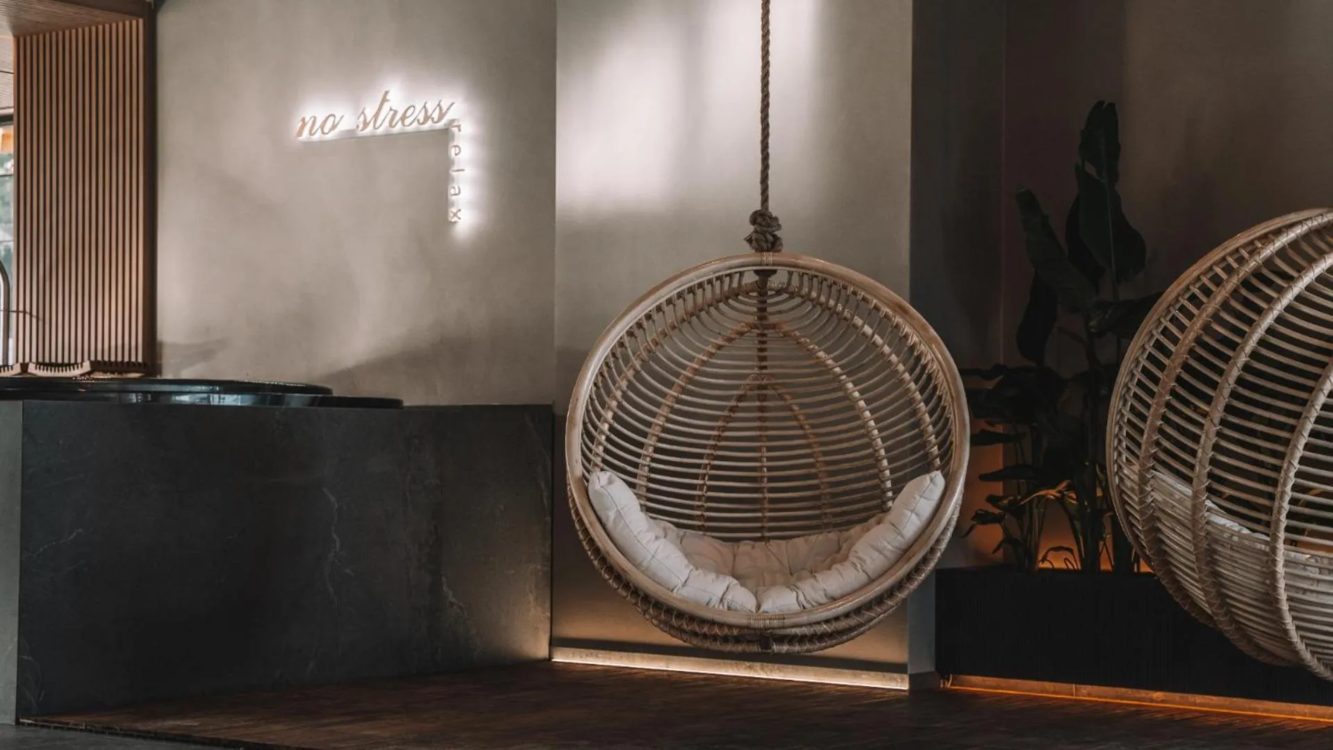 Swimming pool in Mövenpick Resort & Spa Karpacz