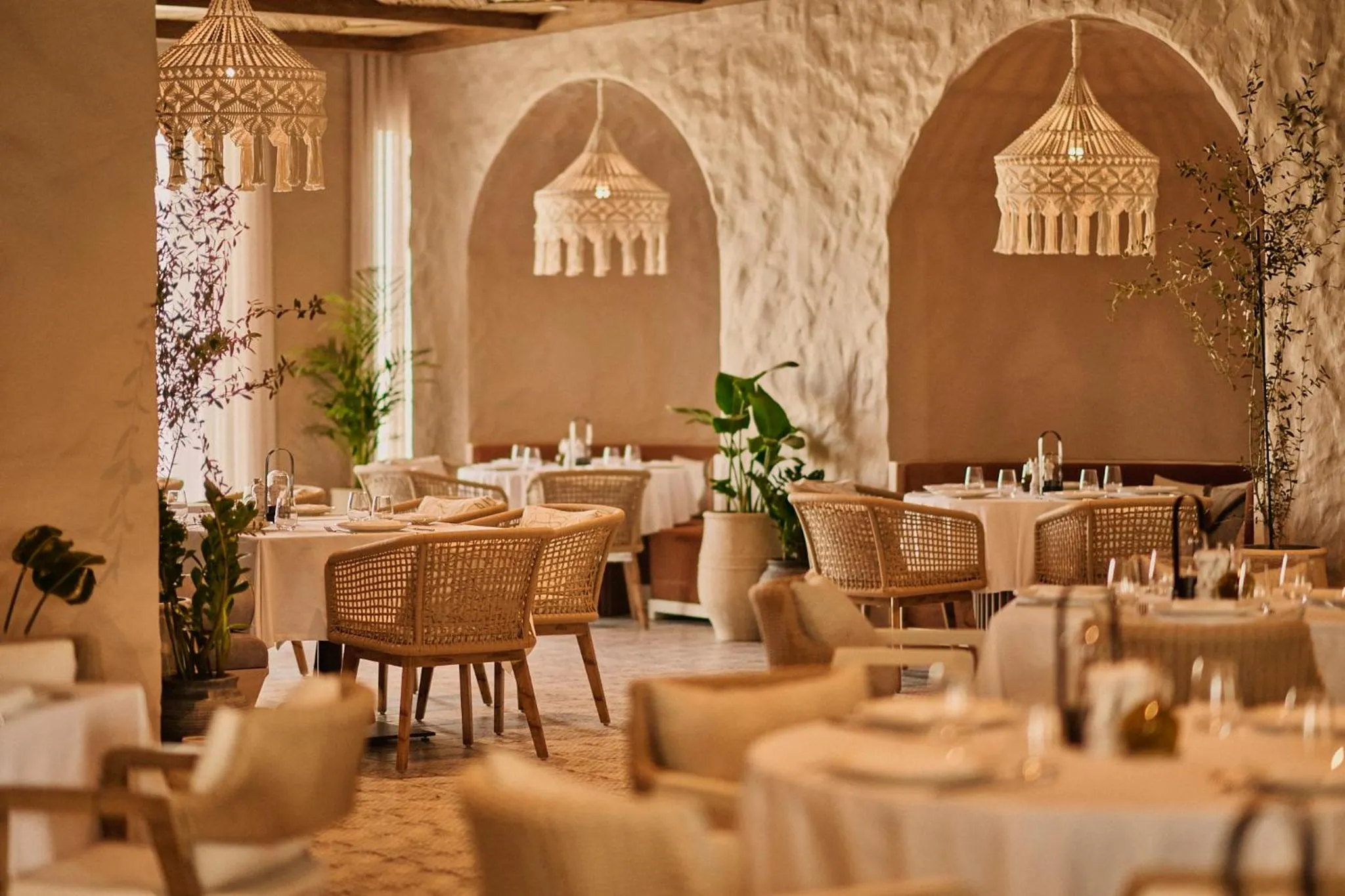 Restaurant/places to eat in Novotel Riyadh Sahafa