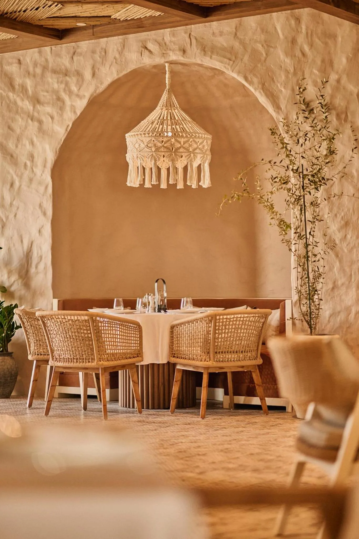 Restaurant/places to eat in Novotel Riyadh Sahafa