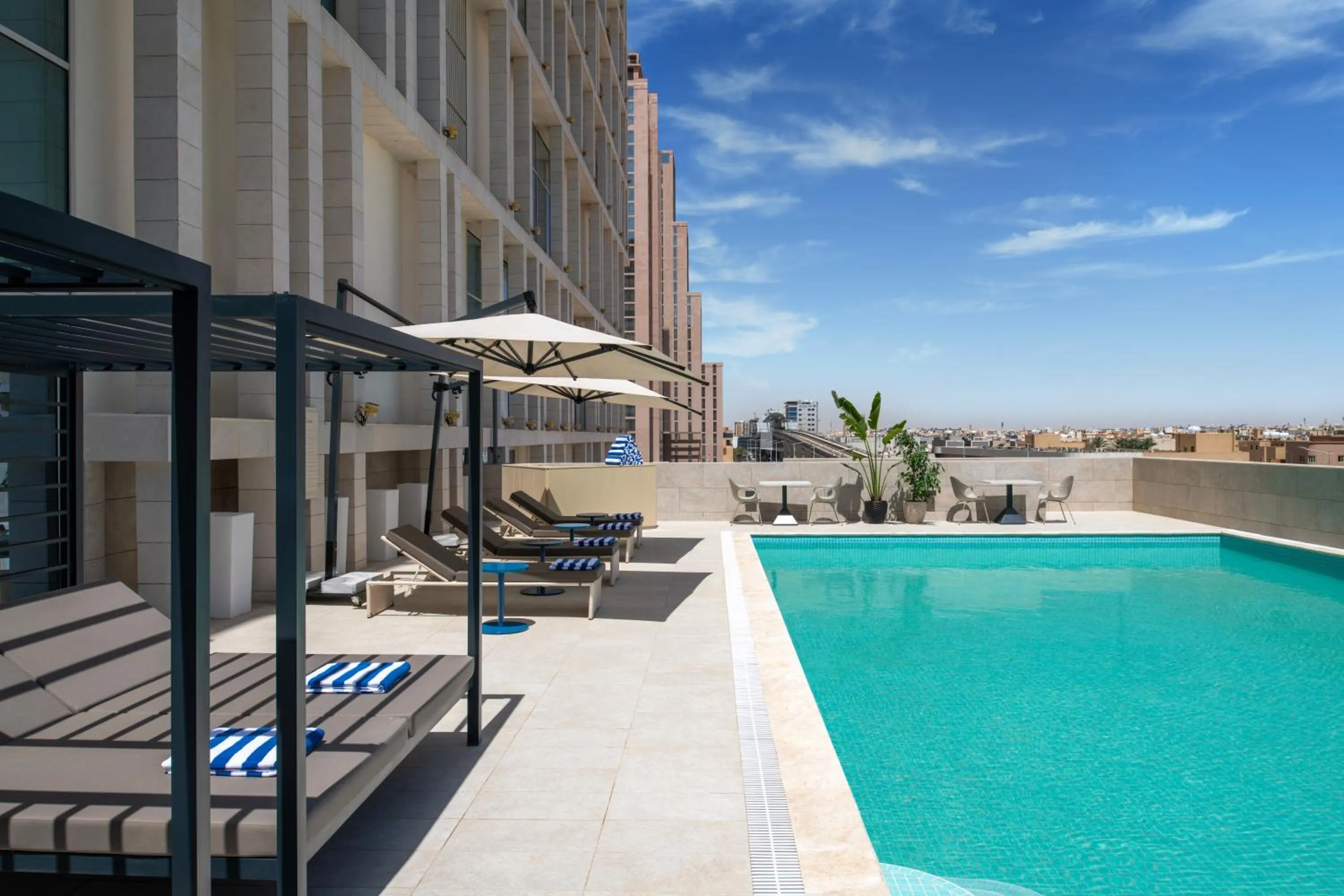 Swimming pool in Novotel Riyadh Sahafa