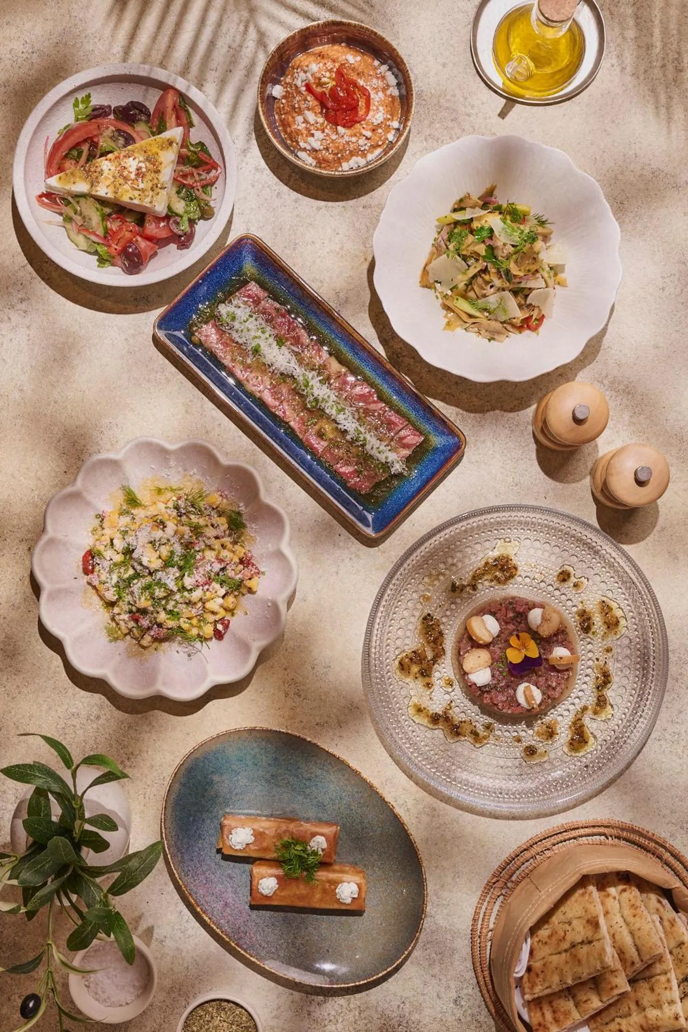 Restaurant/places to eat in Novotel Riyadh Sahafa