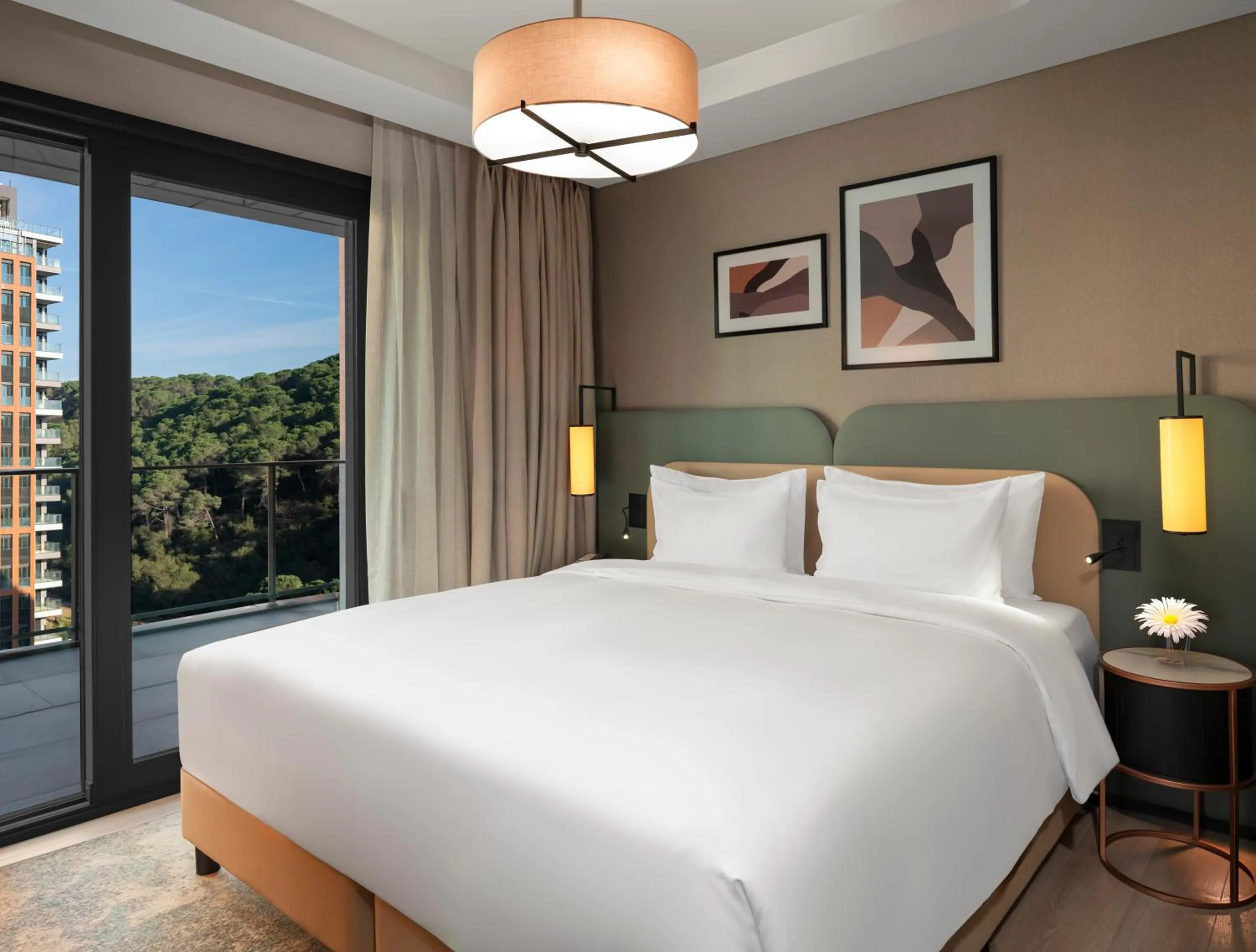 Bedroom, Bed in Mövenpick Living Istanbul Saklivadi