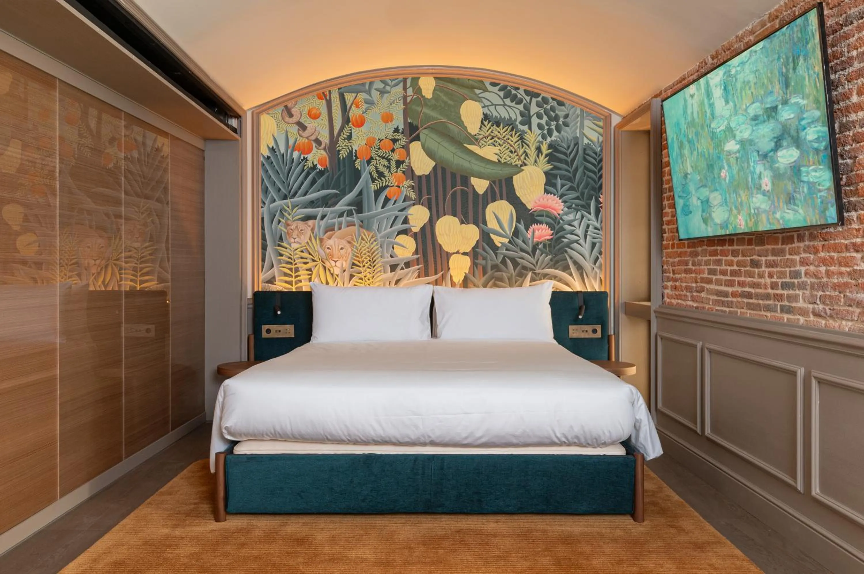 Bed in Casa Faraona Luxury Residences