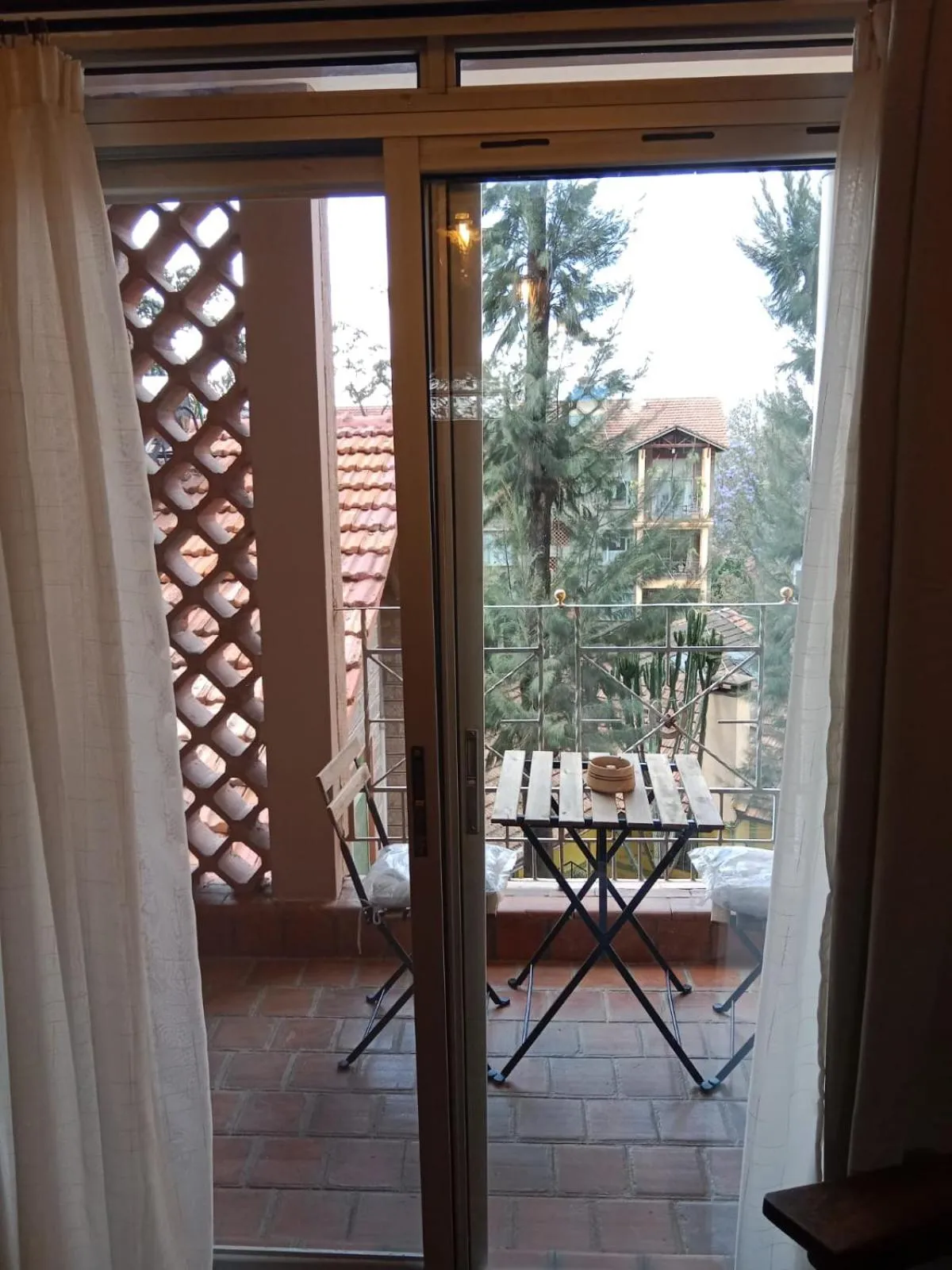 Balcony/Terrace in Woodmere Grand Hotel