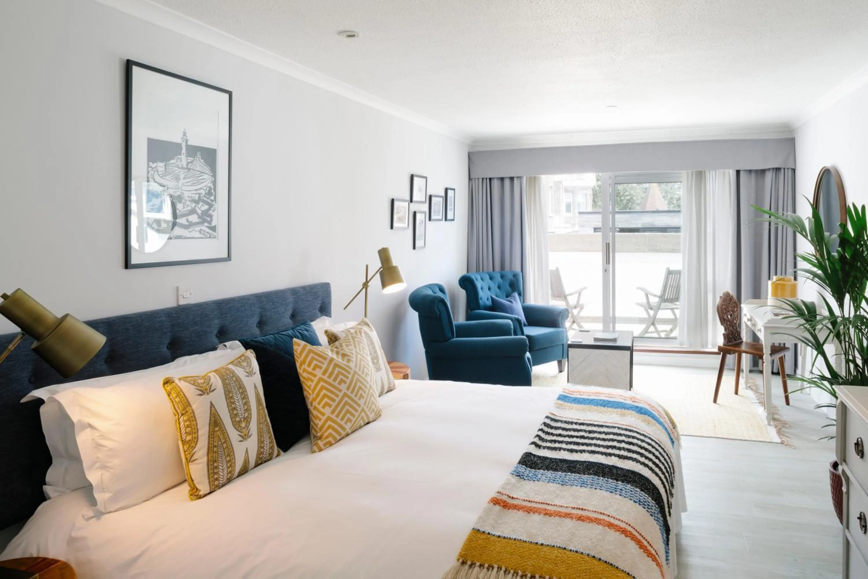 Bed in Merchants Manor Spa