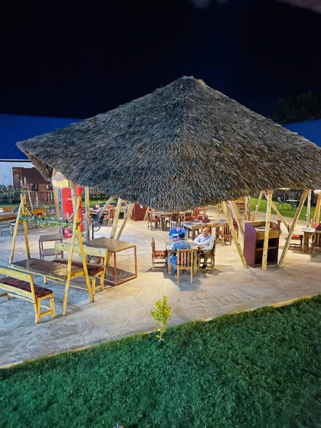 Restaurant/places to eat in Dream Stay Lodge and Restaurant