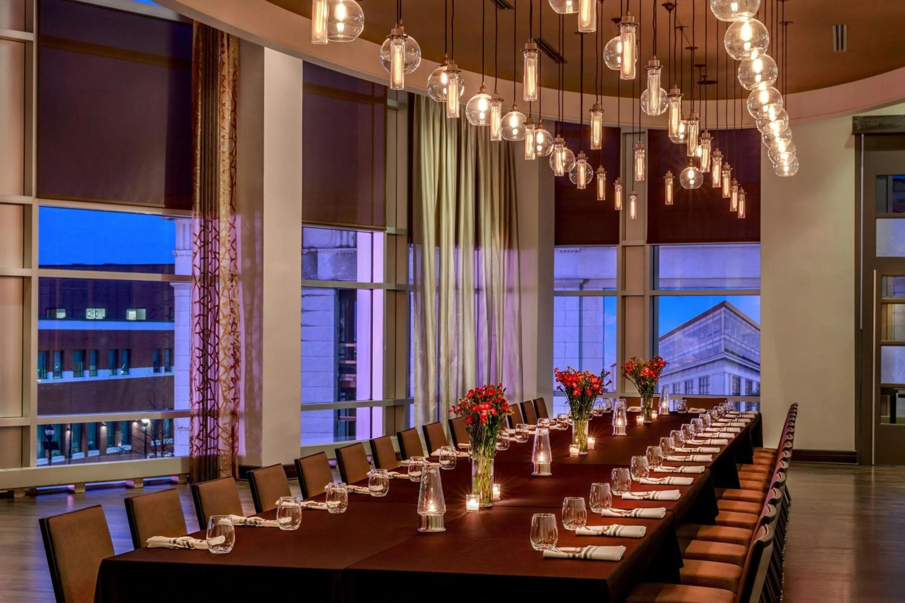 Restaurant/places to eat in Renaissance Allentown Hotel