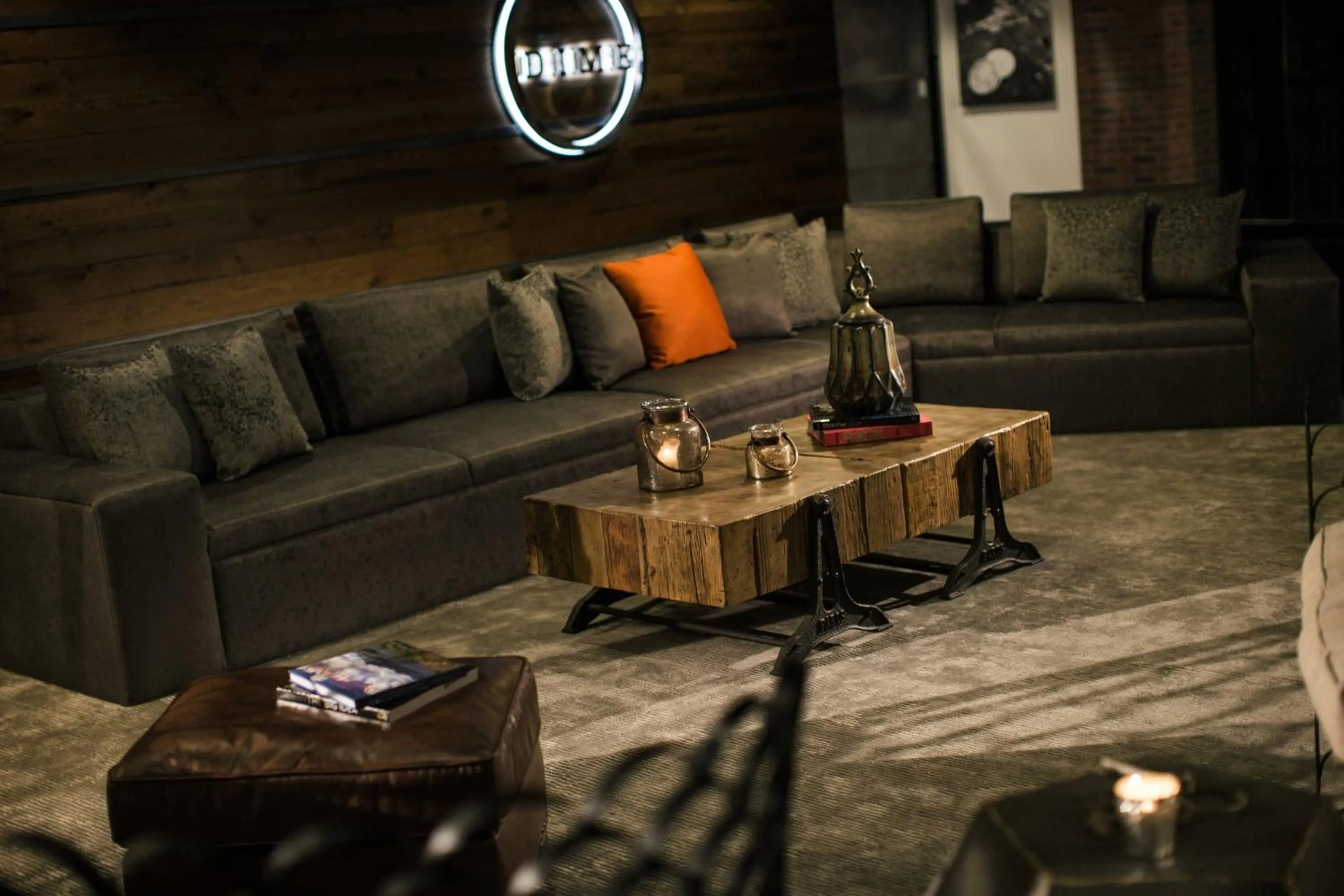 Restaurant/places to eat in Renaissance Allentown Hotel