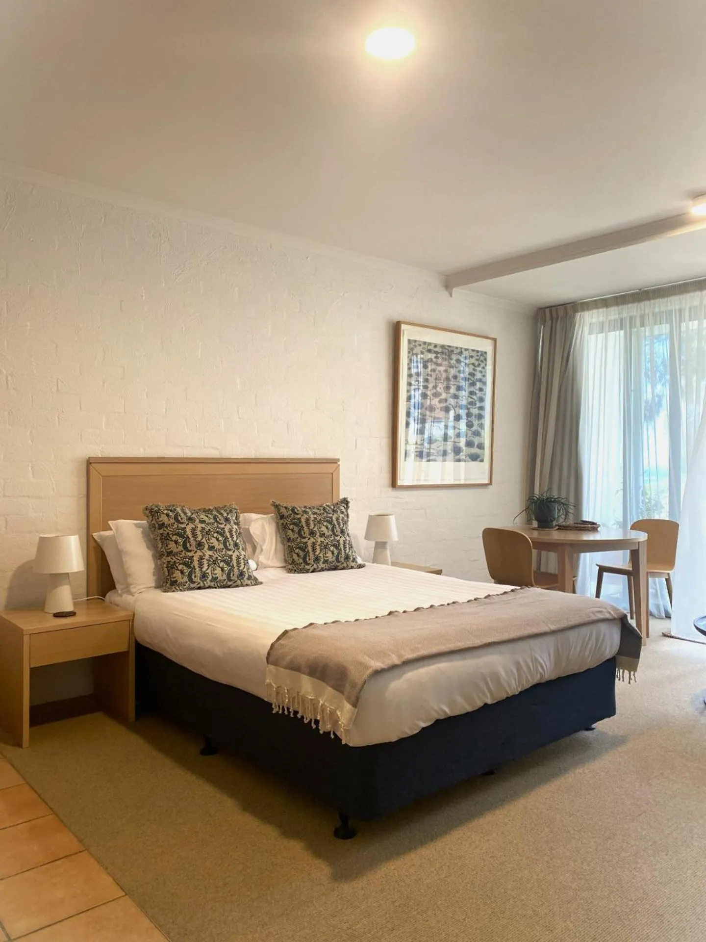 Bed in Lorne Surf Apartments