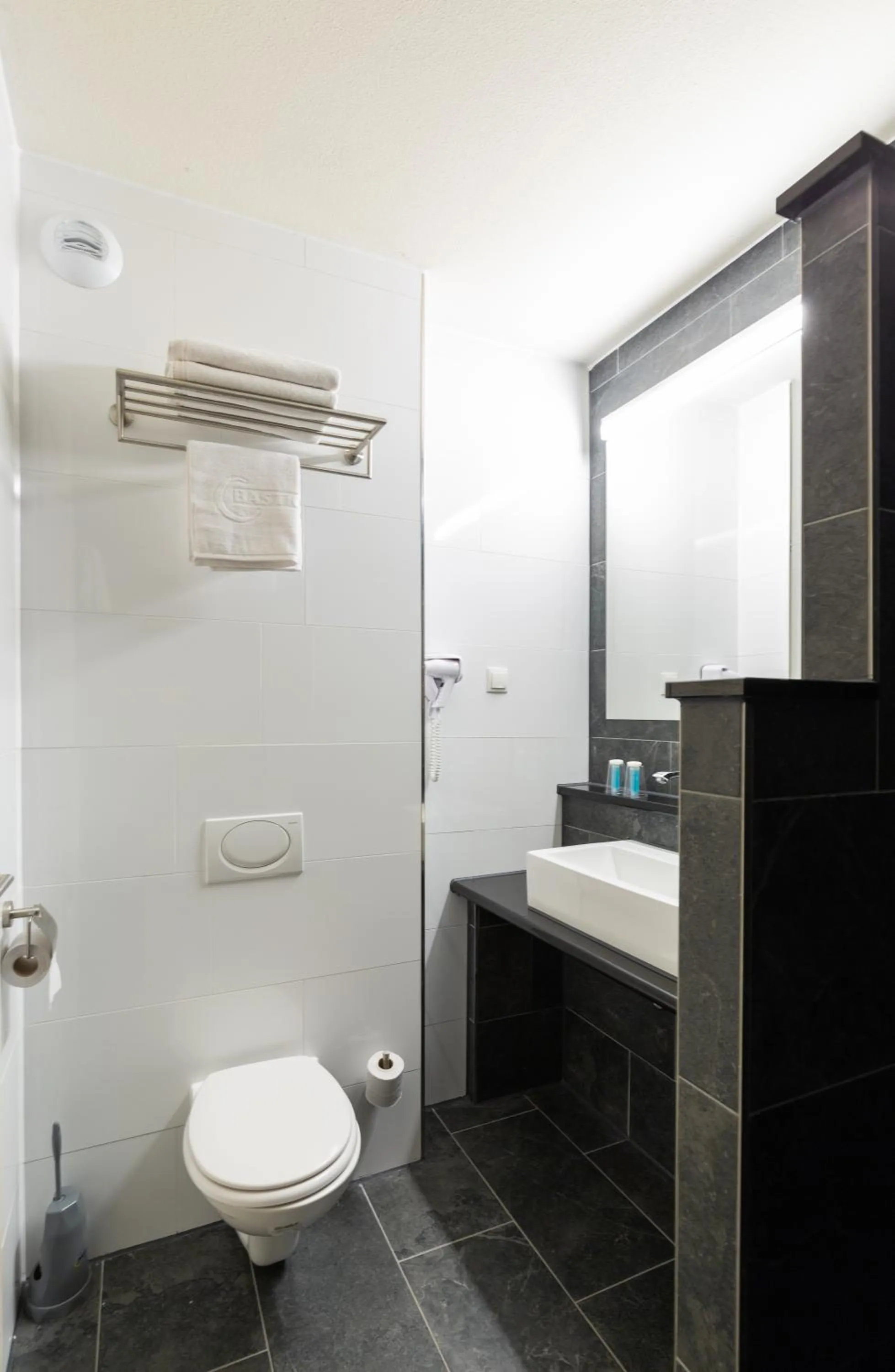 Shower in Bastion Hotel Rotterdam Alexander