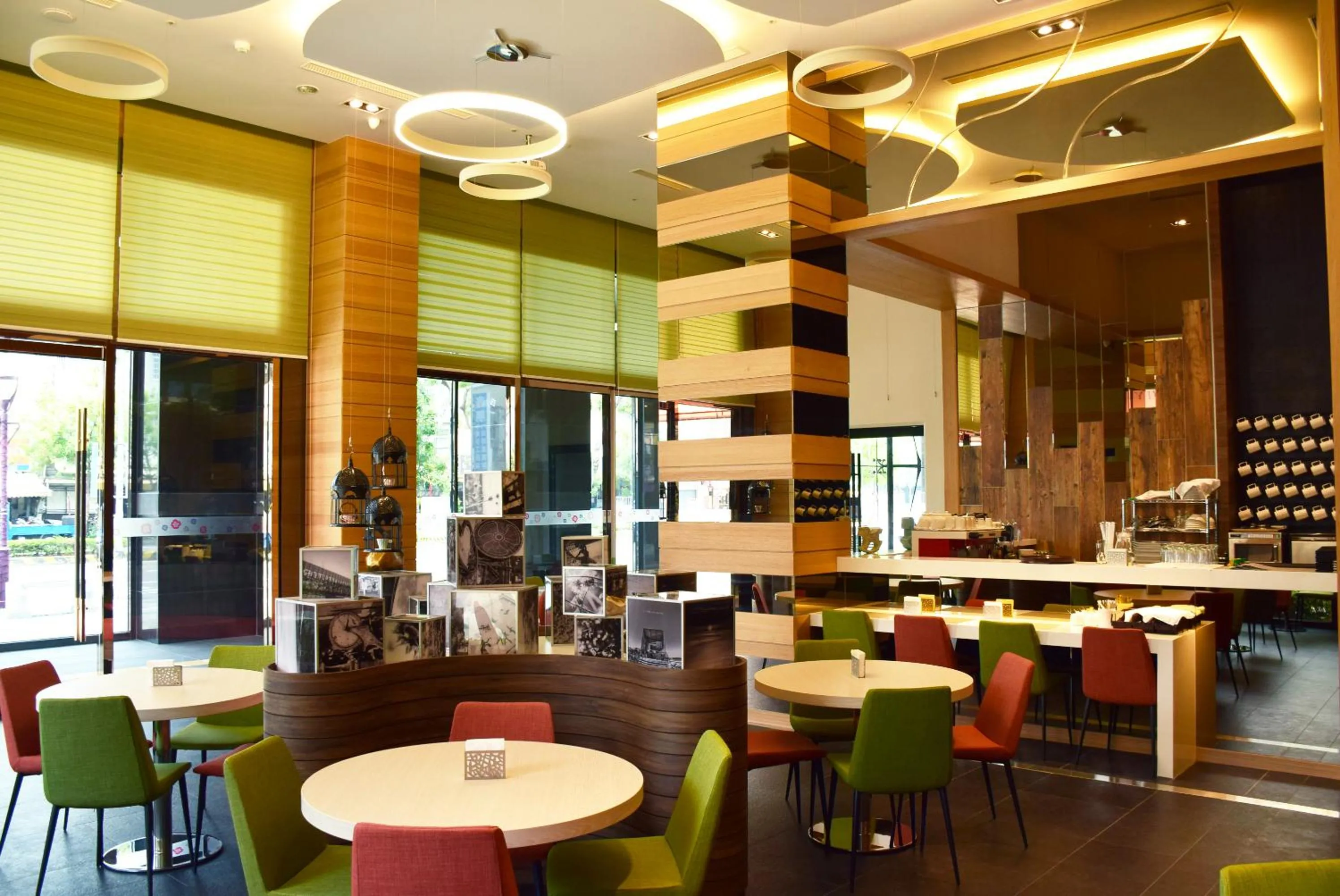 Decorative detail in Golden Tulip Glory Fine Hotel