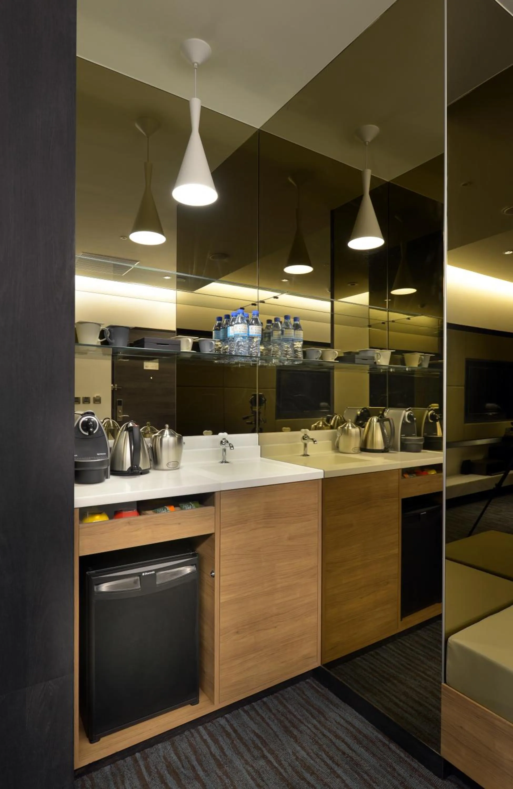 Food and drinks in Golden Tulip Glory Fine Hotel